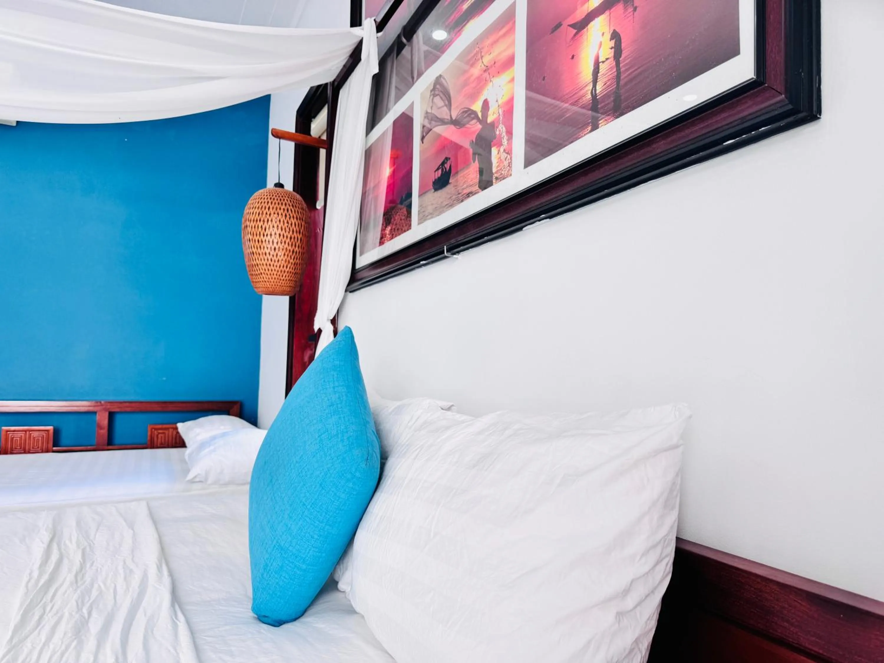 Bed in Relax Garden Boutique Villa Hoi An