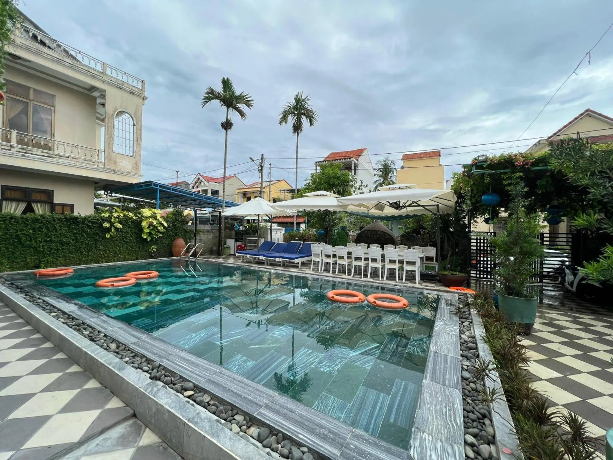 Swimming pool in Relax Garden Boutique Villa Hoi An