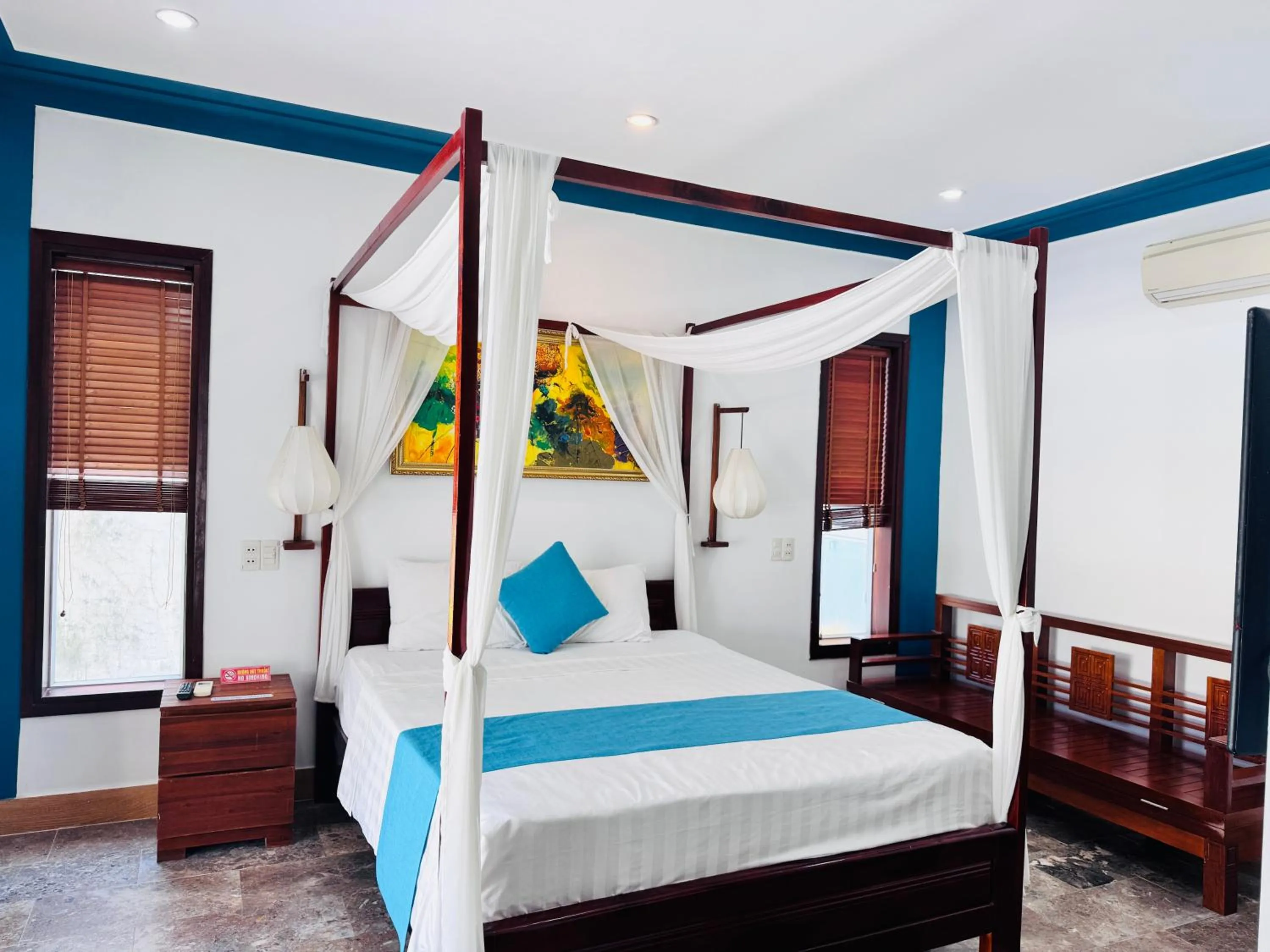 Bed in Relax Garden Boutique Villa Hoi An