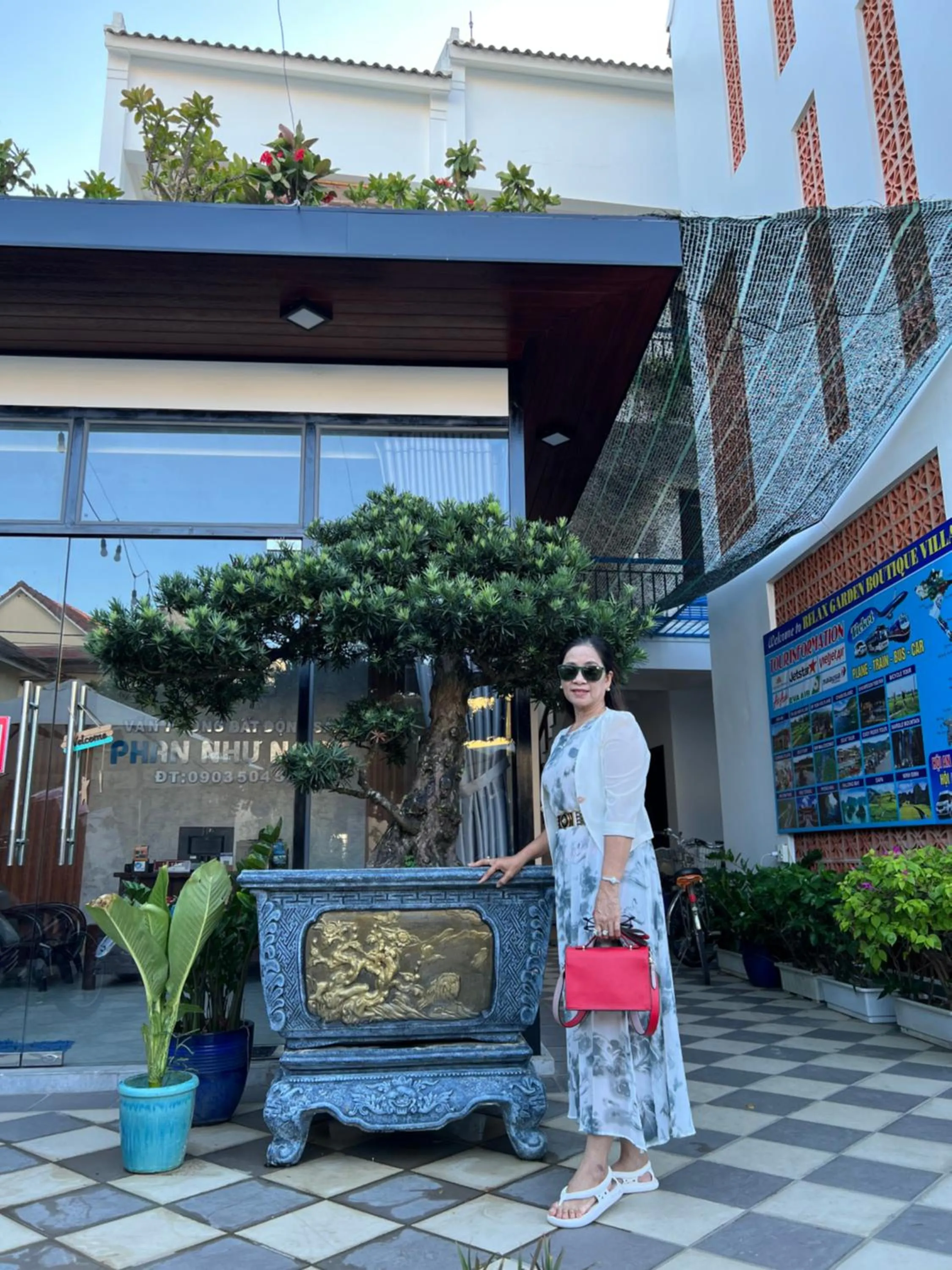 Guests in Relax Garden Boutique Villa Hoi An