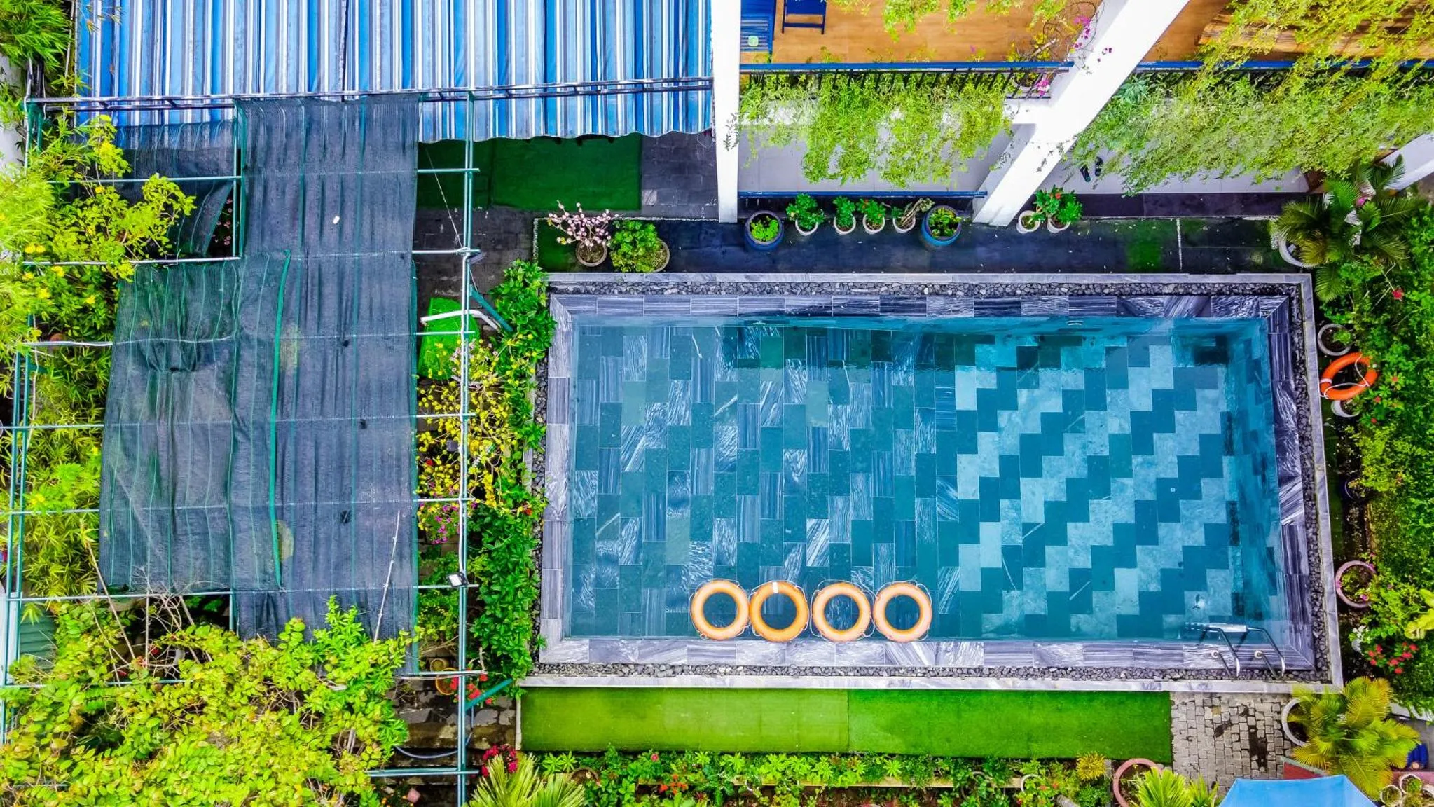 Swimming pool in Relax Garden Boutique Villa Hoi An