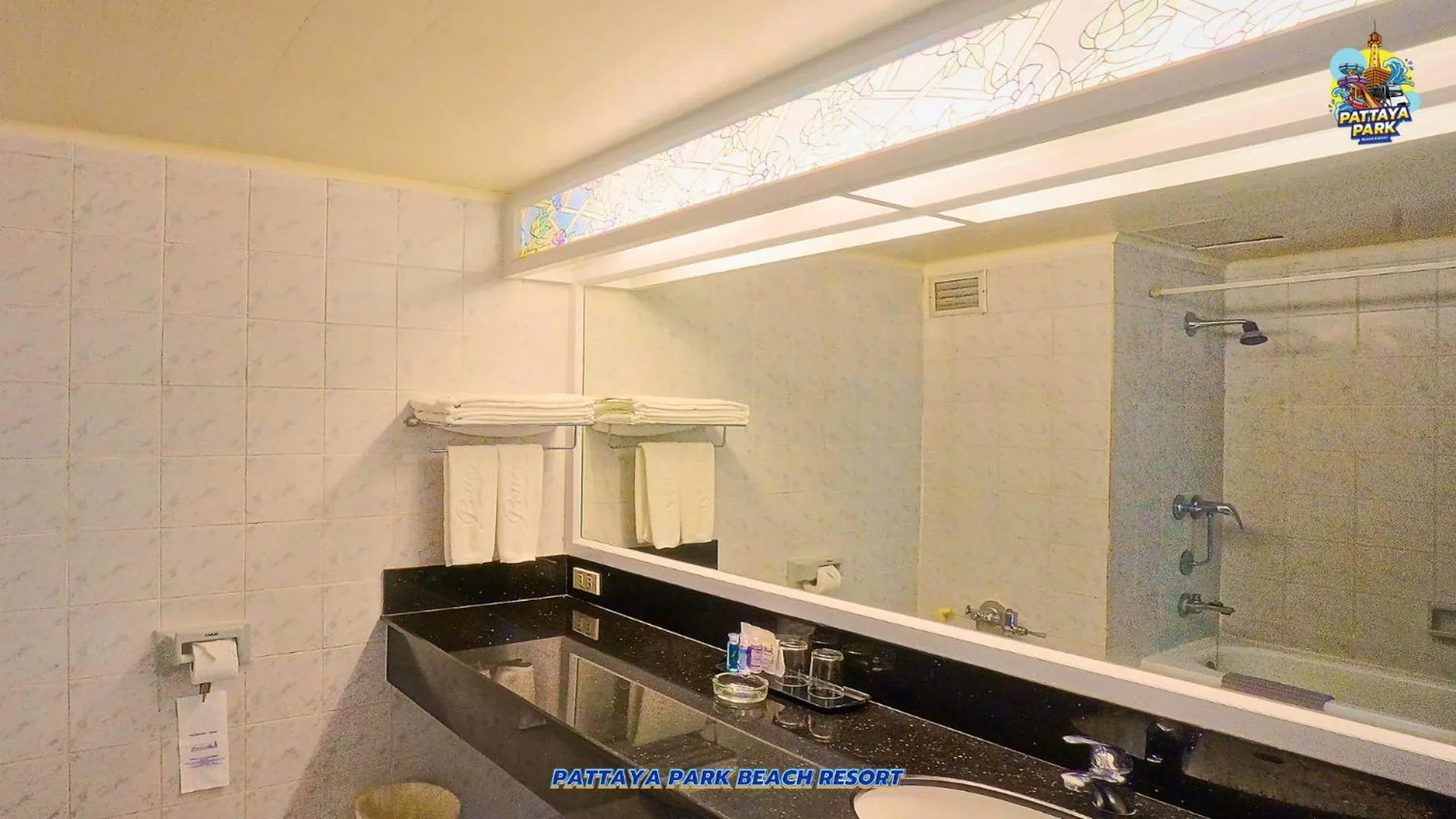 Bathroom in Pattaya Park Beach Resort