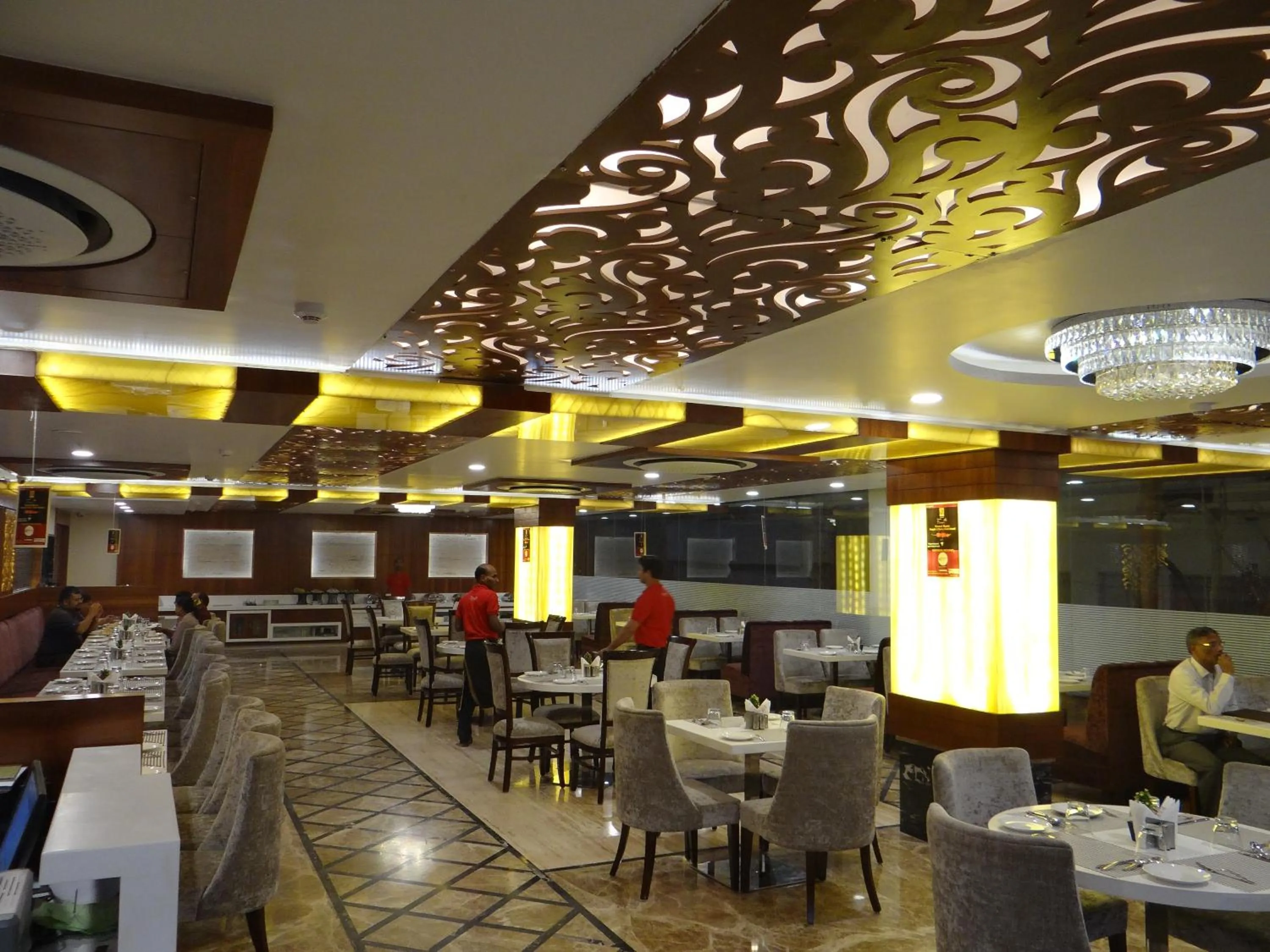 Restaurant/places to eat in Hotel Tridev