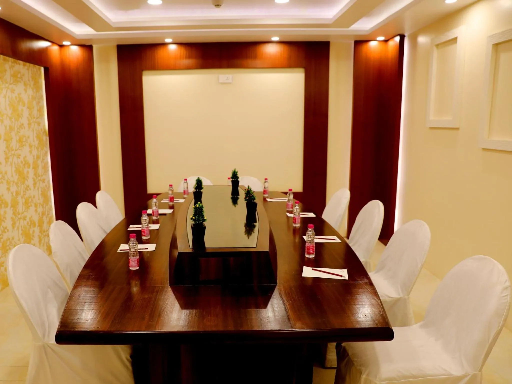 Meeting/conference room in Hotel Tridev