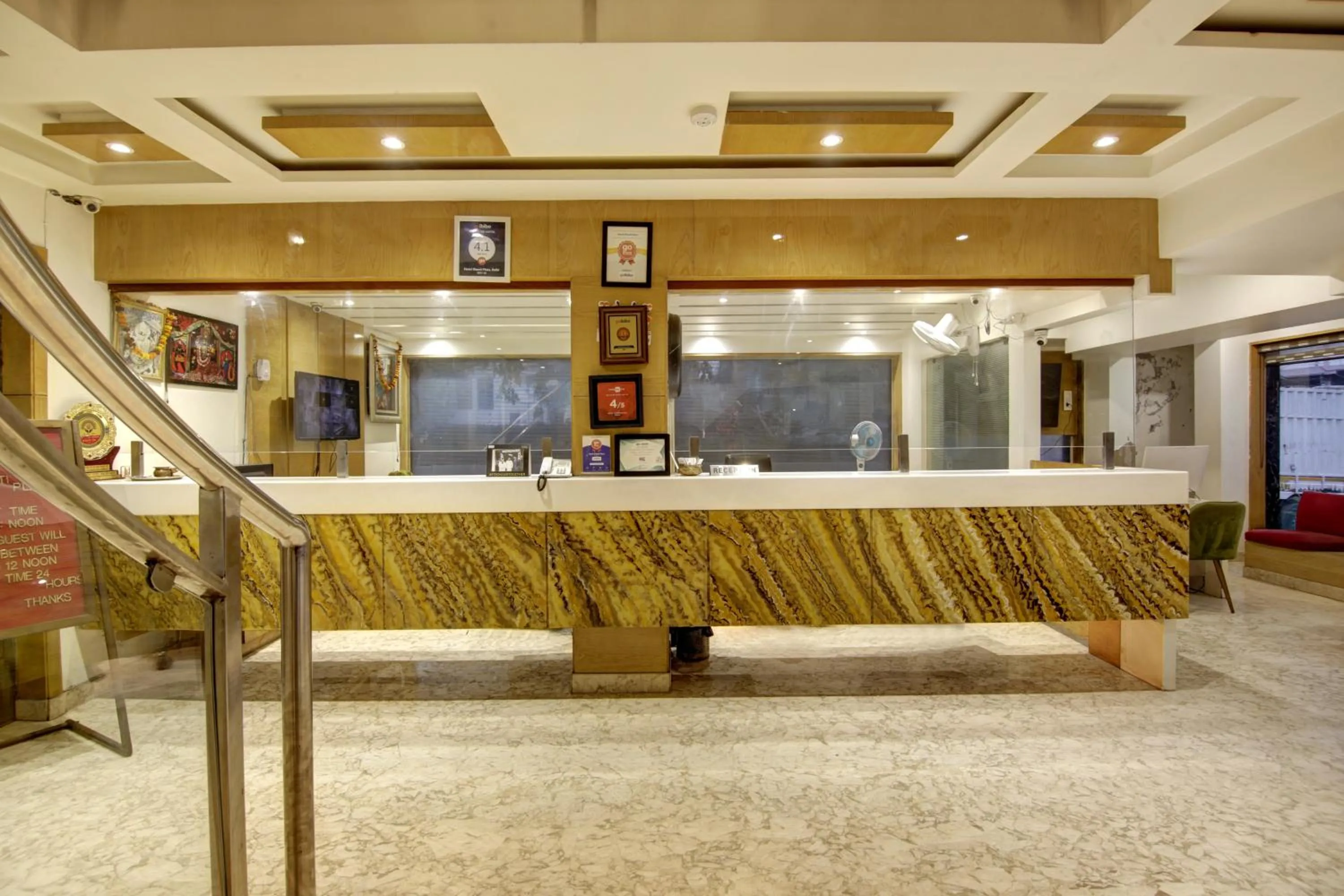 Lobby or reception in The Shanti Plaza - Traveler's choice awarded 2025