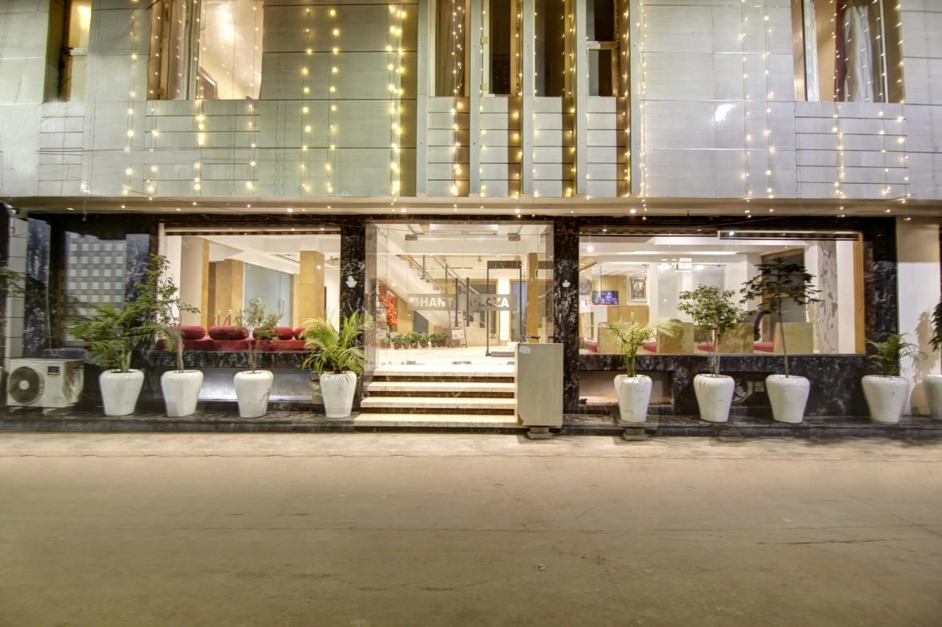 Facade/entrance in The Shanti Plaza - Traveler's choice awarded 2025