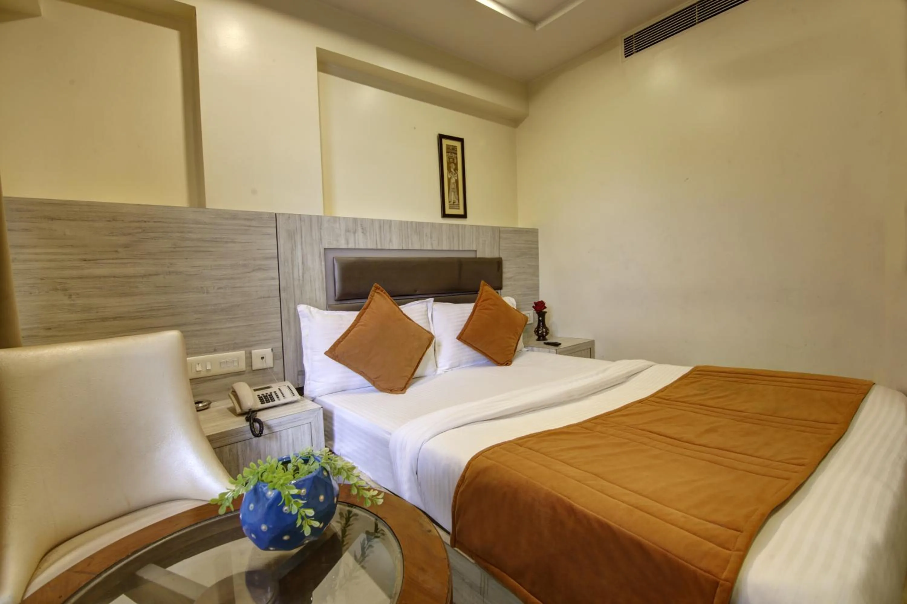 Bedroom, Bed in The Shanti Plaza - Traveler's choice awarded 2025