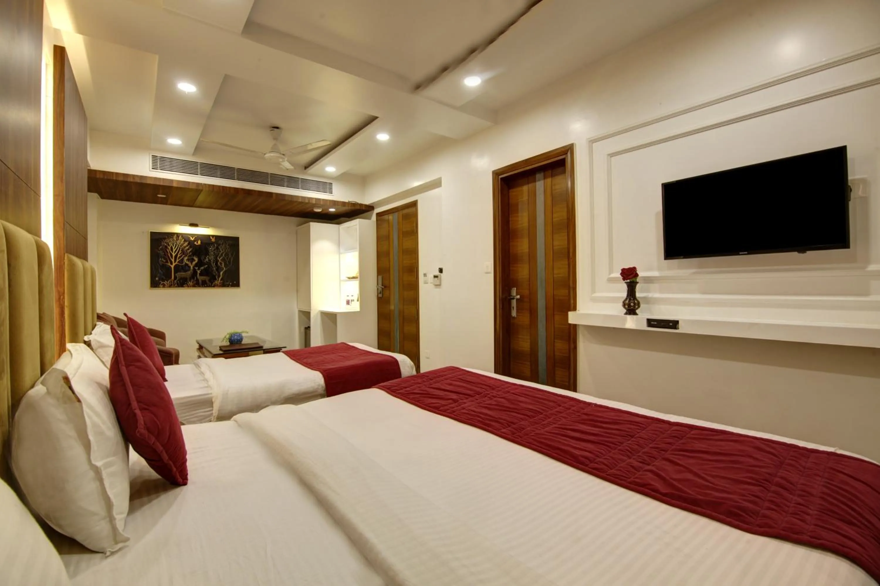 Photo of the whole room, Bed in The Shanti Plaza - Traveler's choice awarded 2025