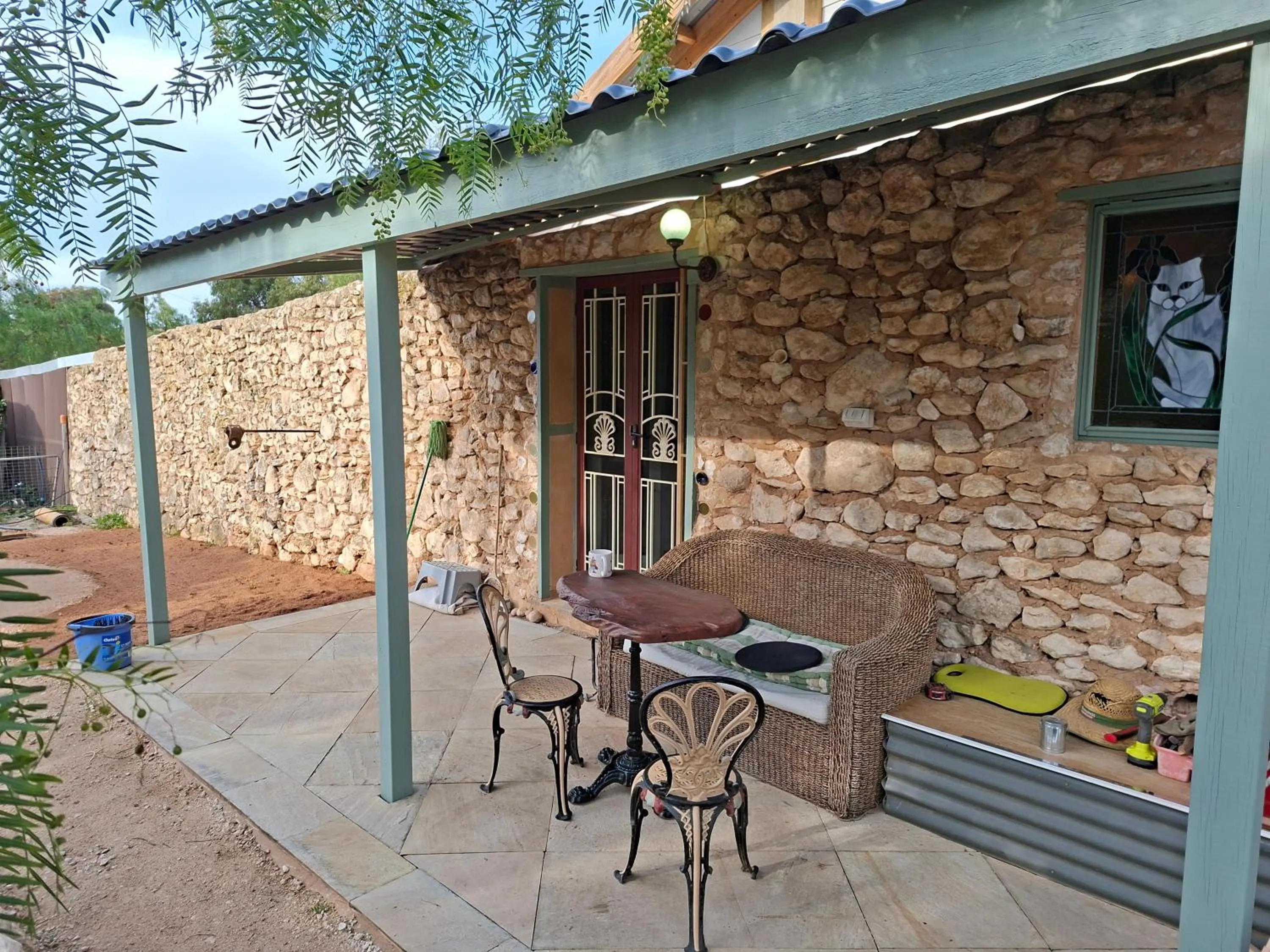 A La Folly The Retreat