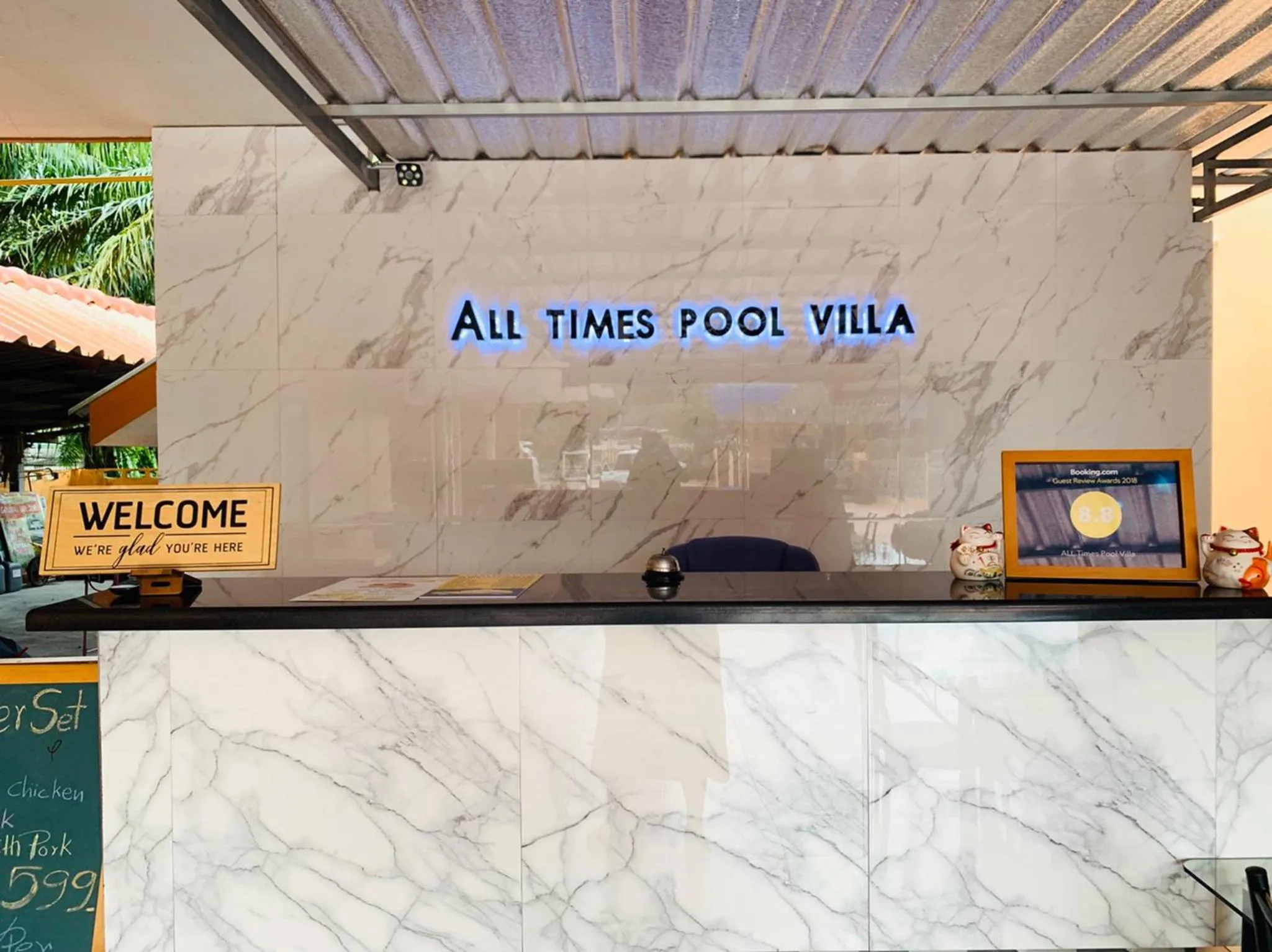 Lobby or reception in All Times Pool Villas