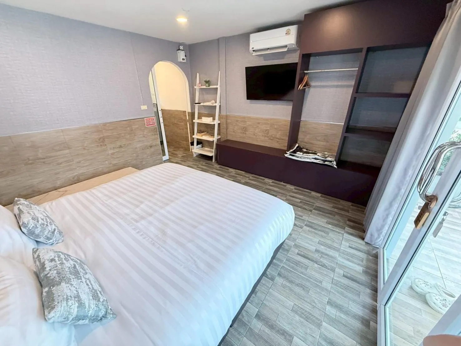 Bedroom, Bed in All Times Pool Villas