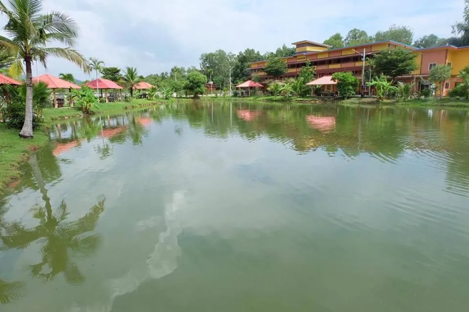 Fishing in Khwanruen Fishing Resort