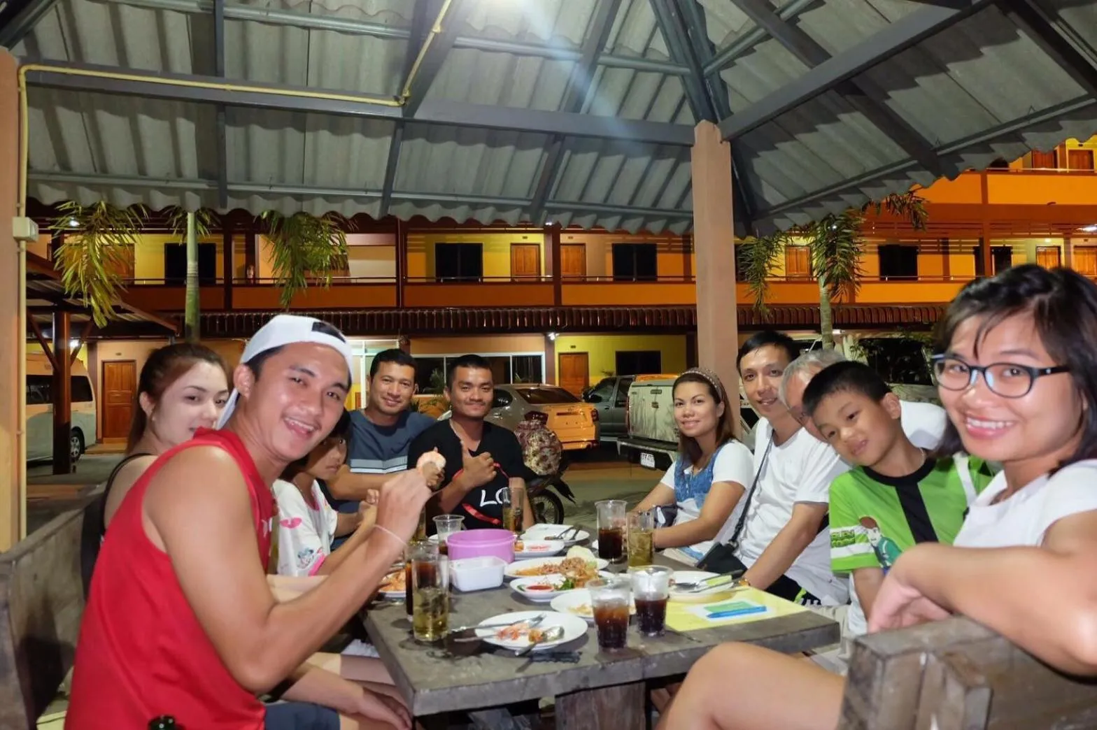 Evening entertainment in Khwanruen Fishing Resort