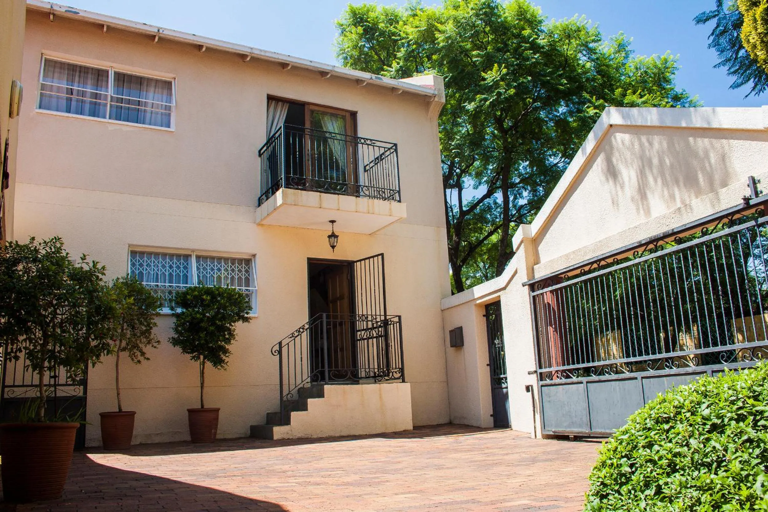 Property building in Apartment at 34 Columbine Avenue