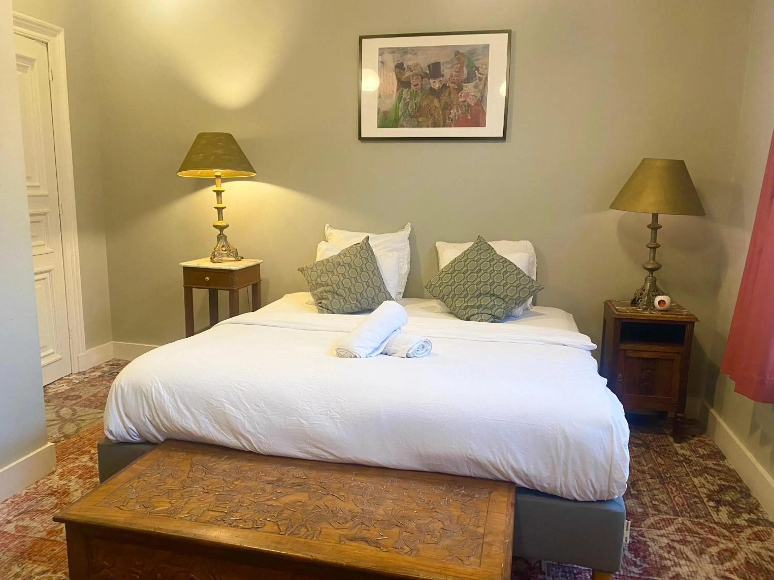 Bed in Simone's Kitchen B&B