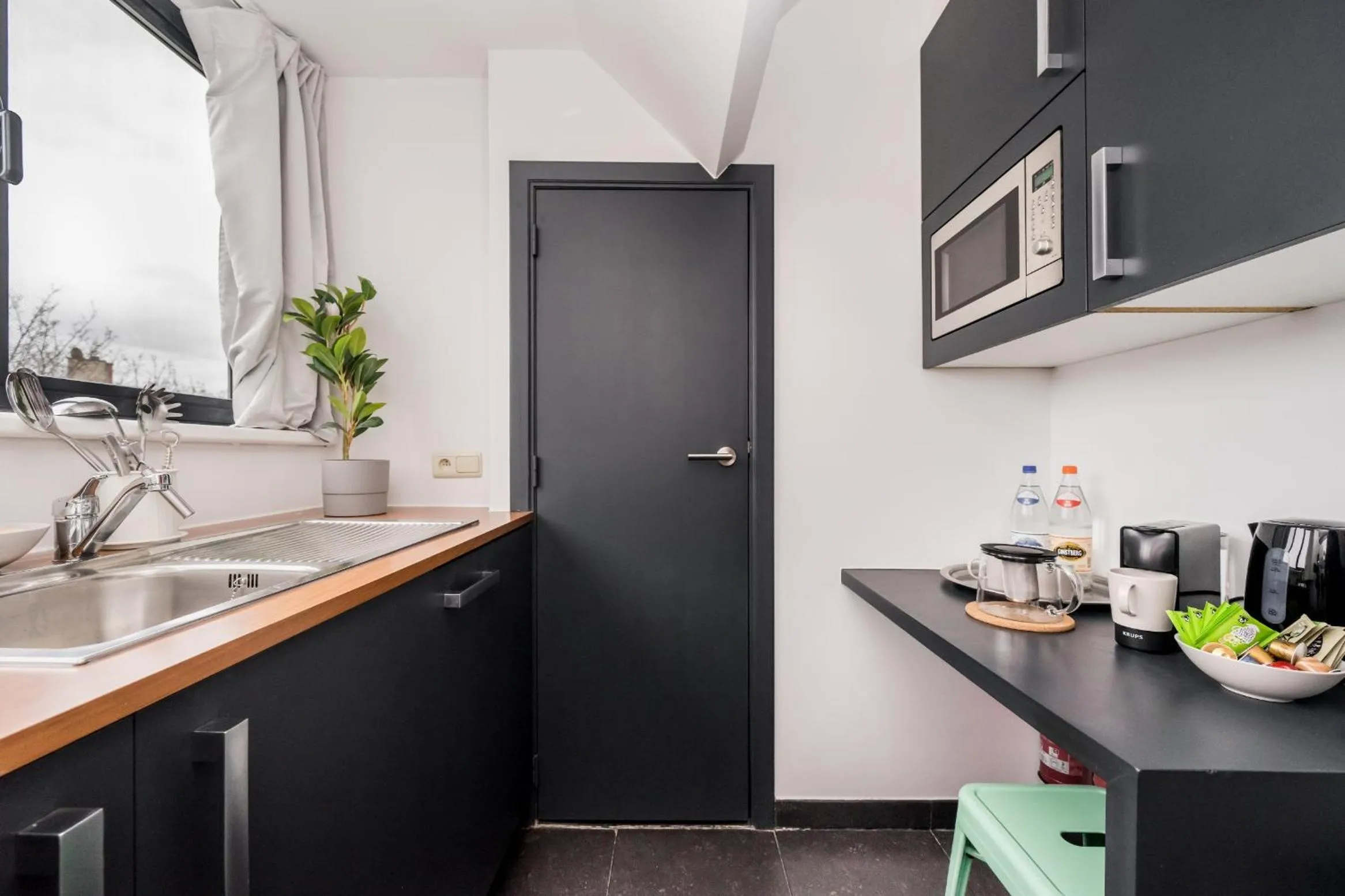 Coffee/tea facilities in Simone's Kitchen B&B