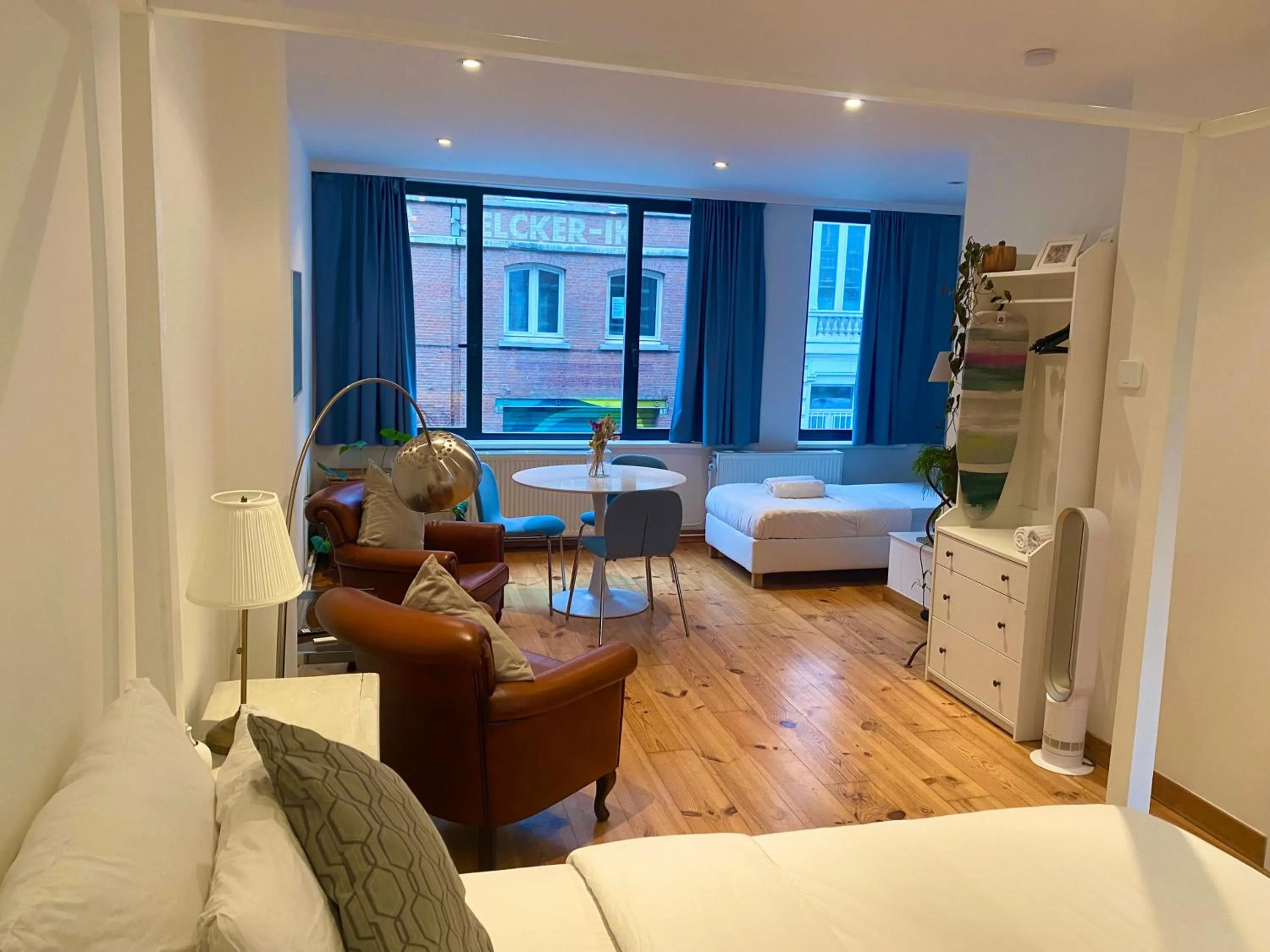 Bed in Simone's Kitchen B&B