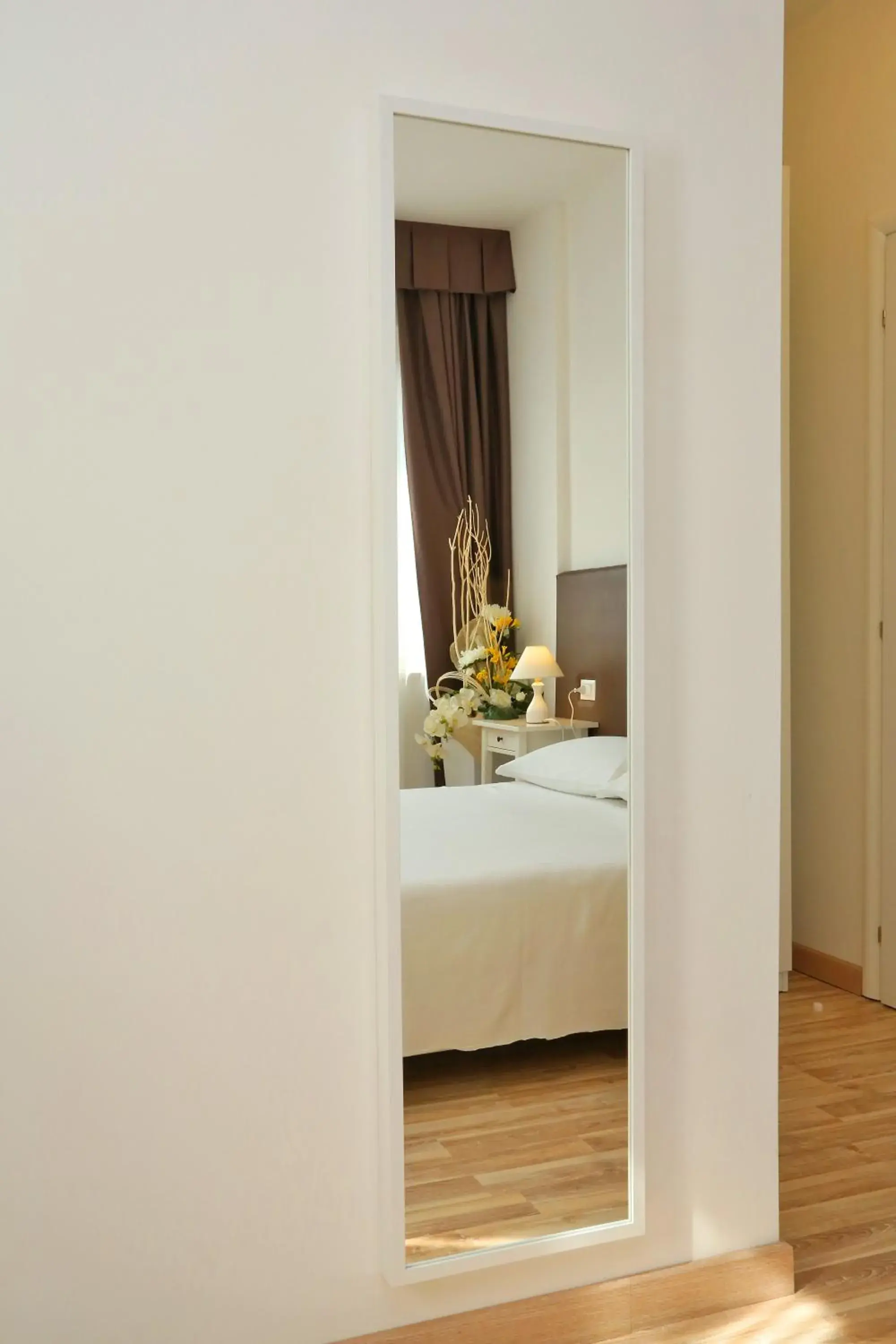 Double Room - Separate Building in Hotel Al Sole Bardolino Double Room - Separate Building in Hotel Al Sole Bardolino