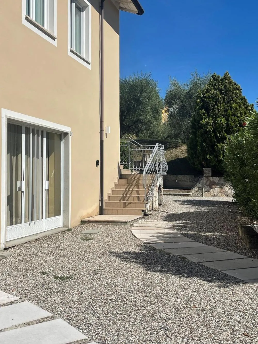 Property building in Hotel Al Sole Bardolino