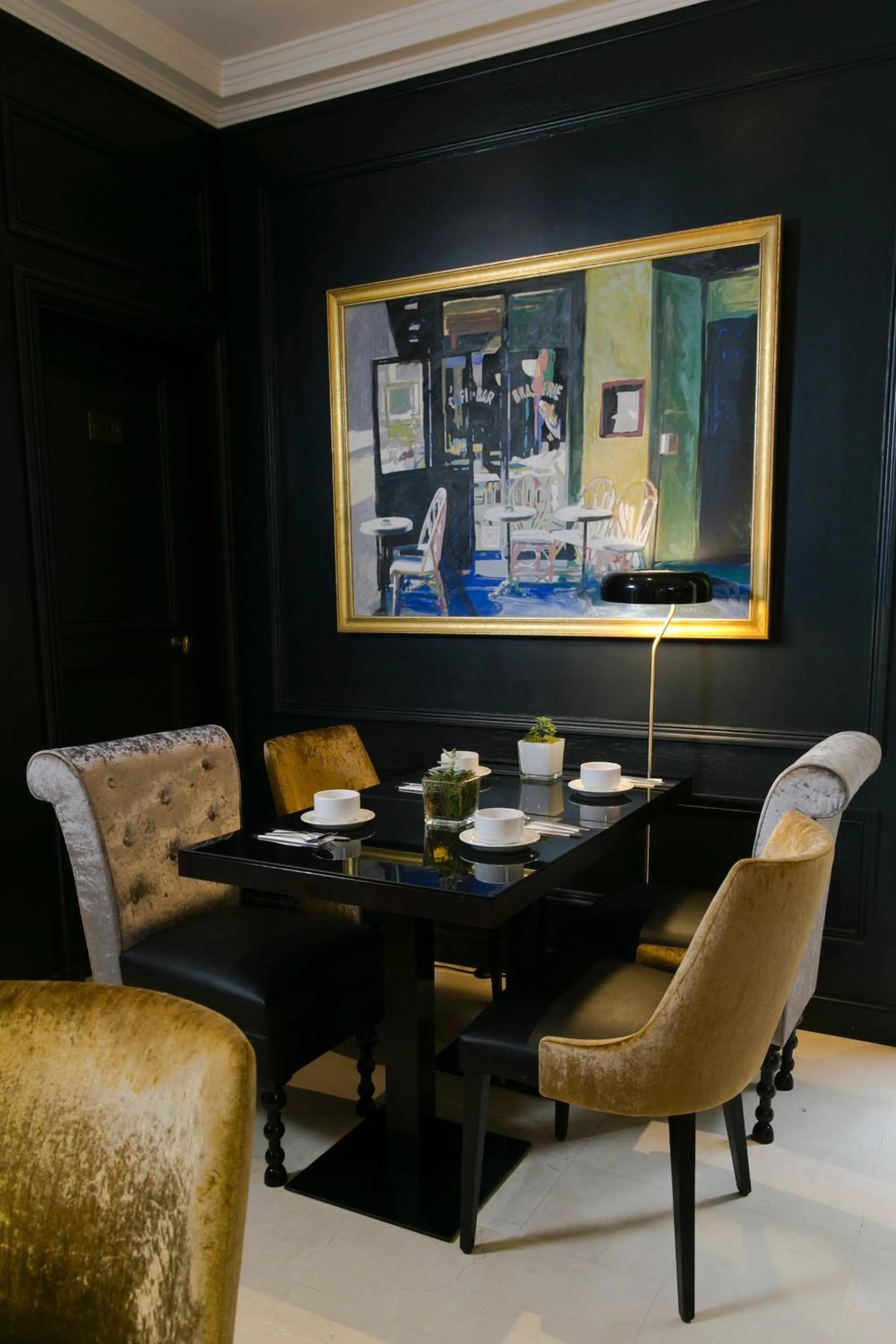 Continental breakfast in Hotel de Neuville Arc de Triomphe
