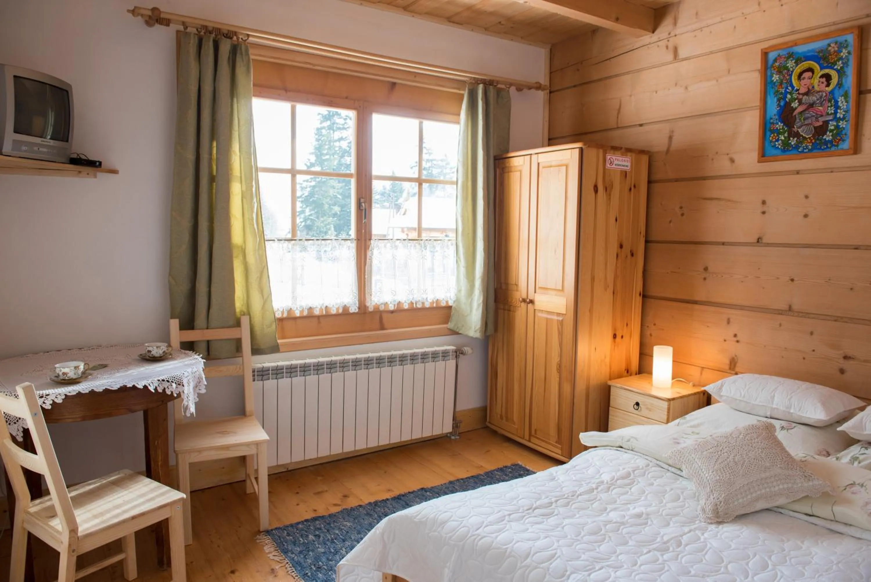 Photo of the whole room, Bed in Willa Jedlicka