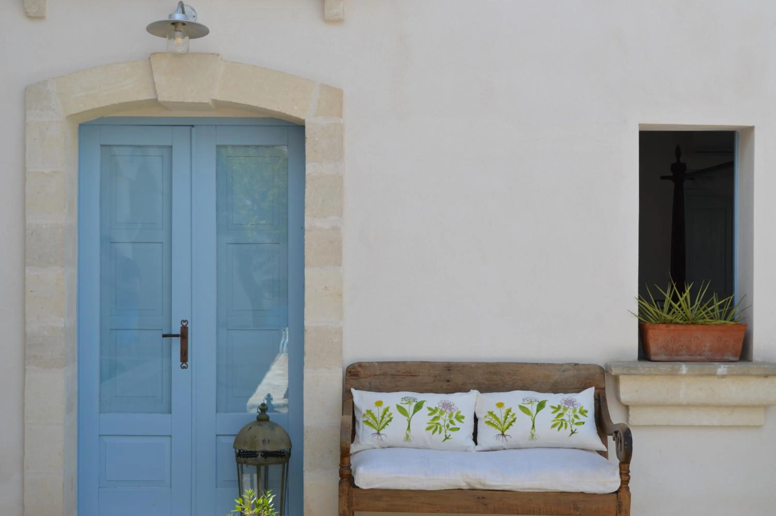 Day in The Proud Garden