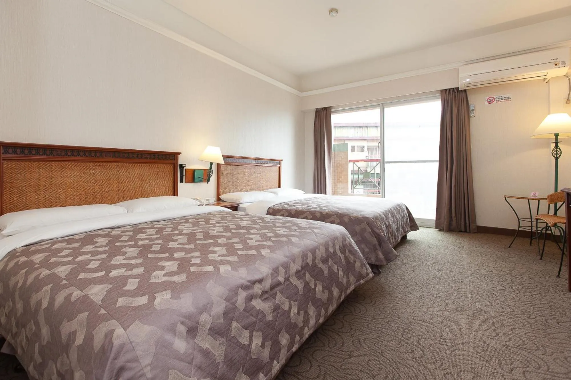 Photo of the whole room in Hoya Hotel