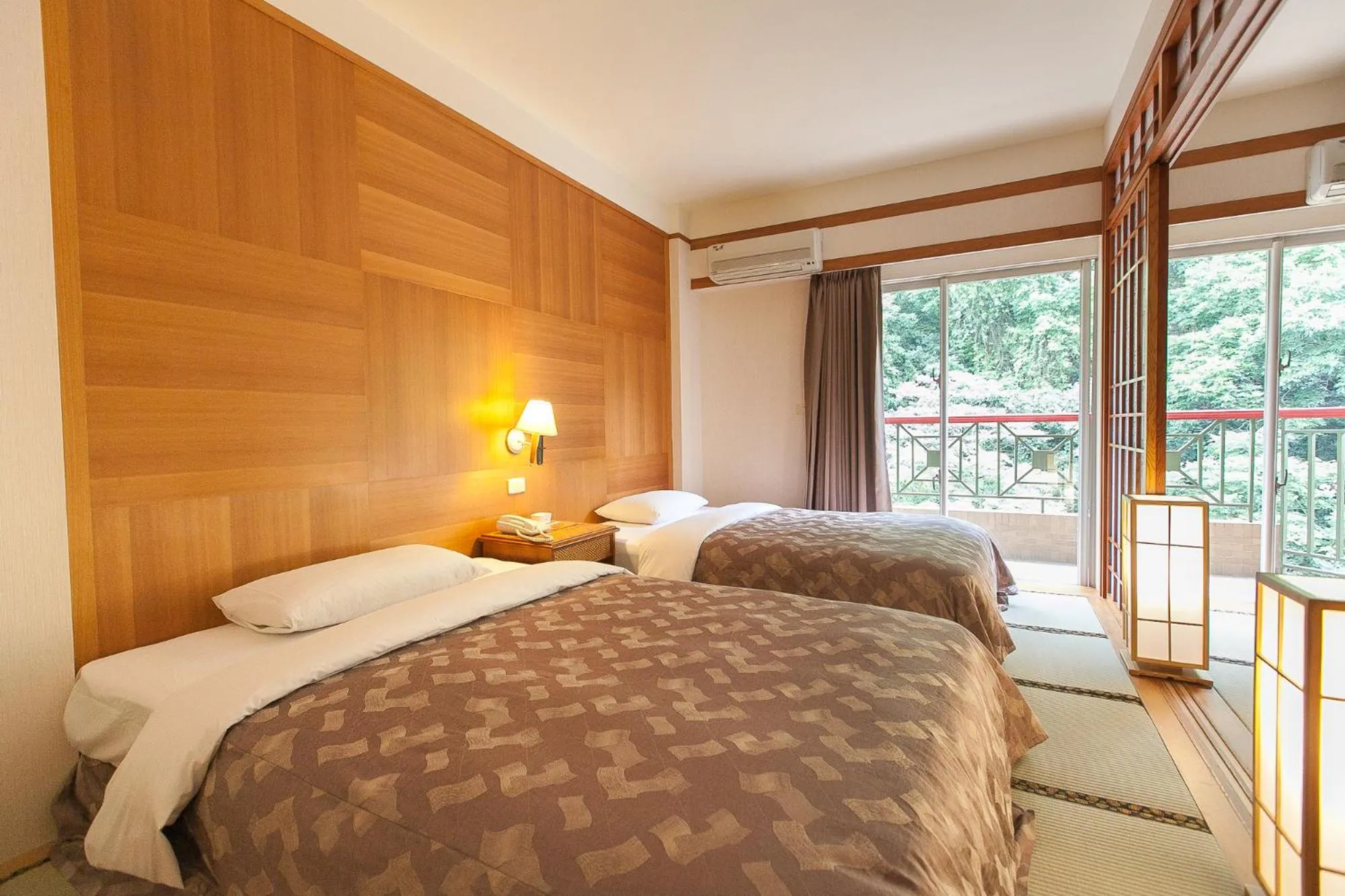 Photo of the whole room in Hoya Hotel