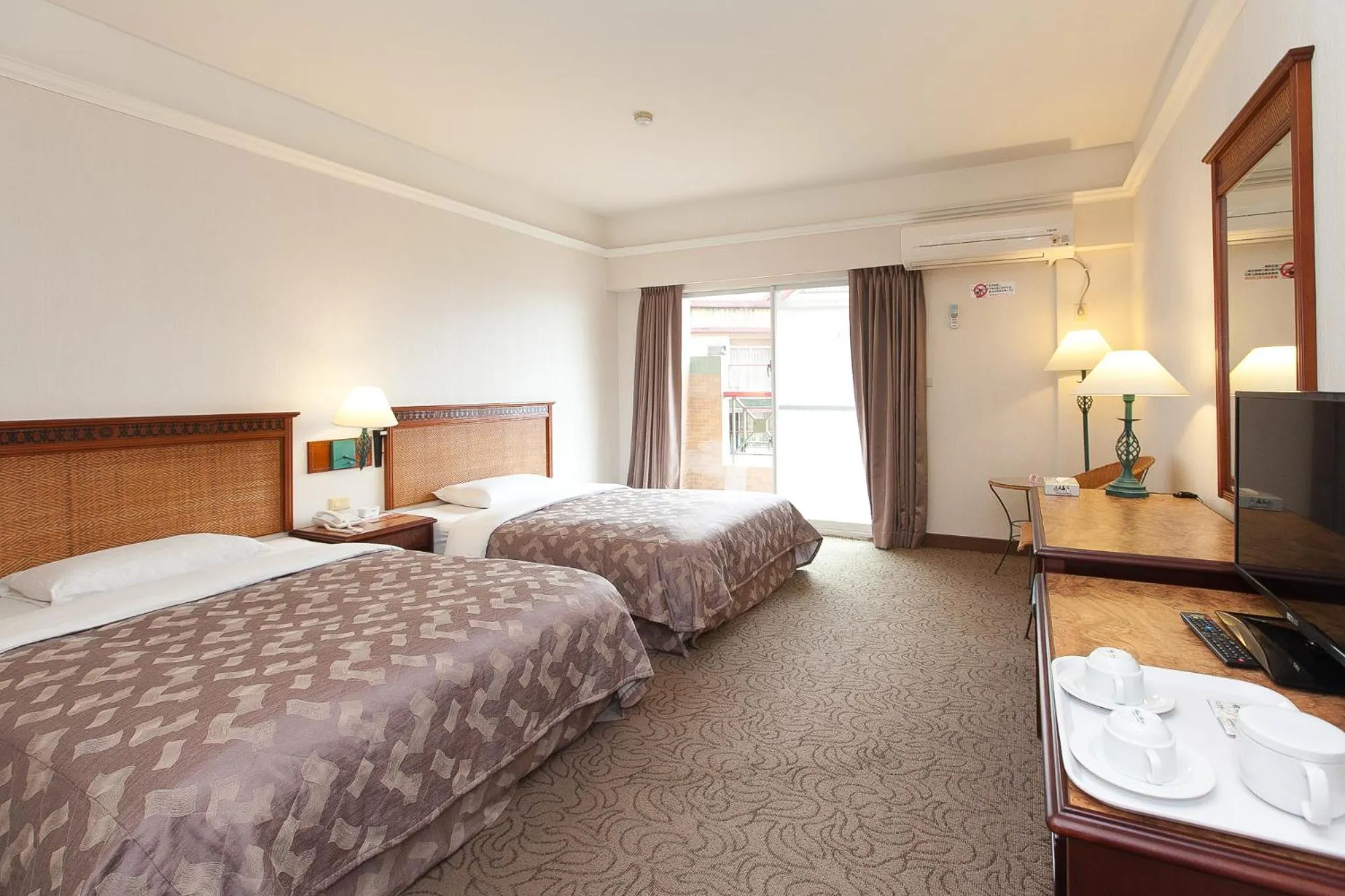 Photo of the whole room in Hoya Hotel