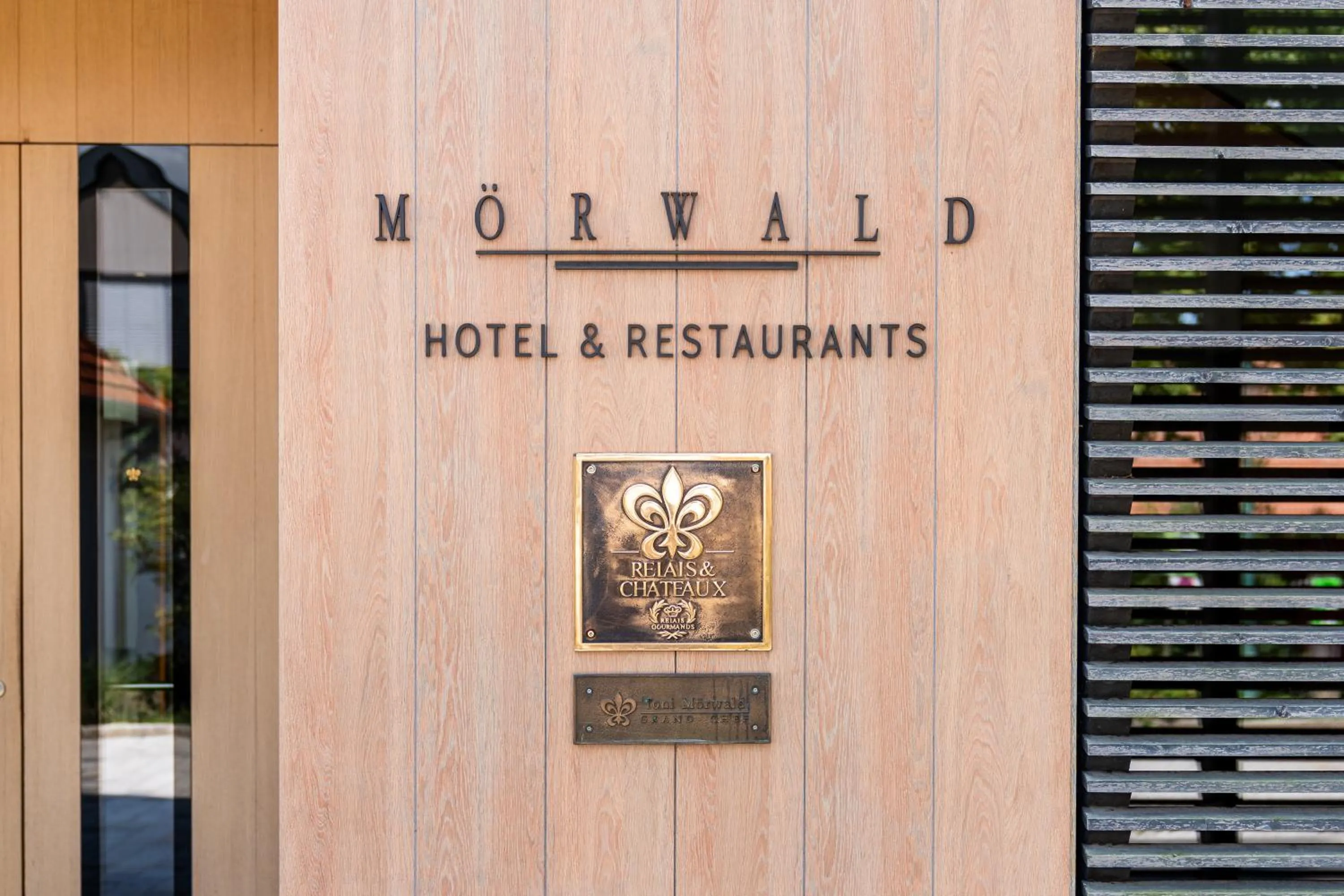 Property building in MÖRWALD Relais & Châteaux Hotel am Wagram