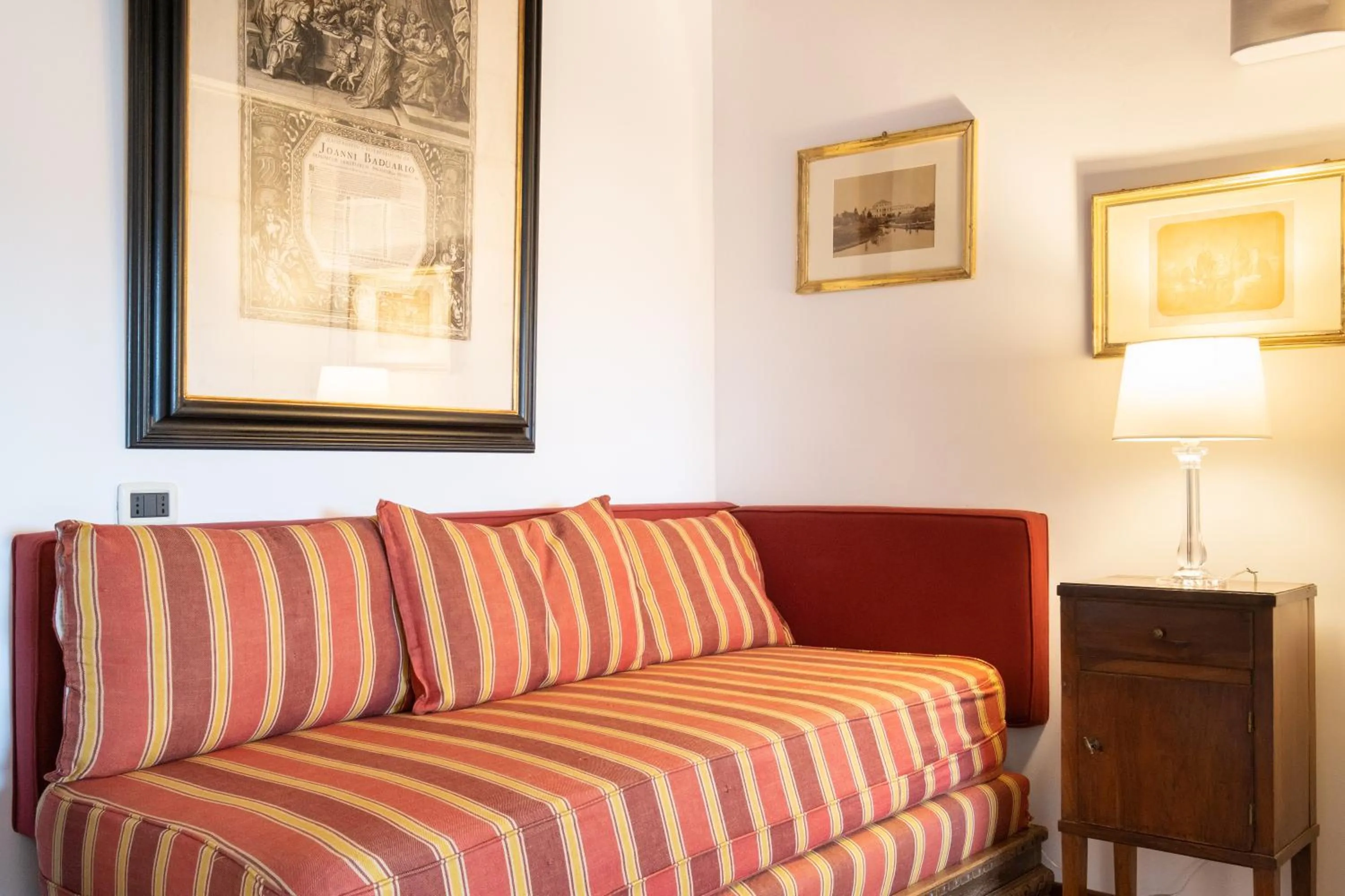 Bed in BolognaRoomscom - La Quercia