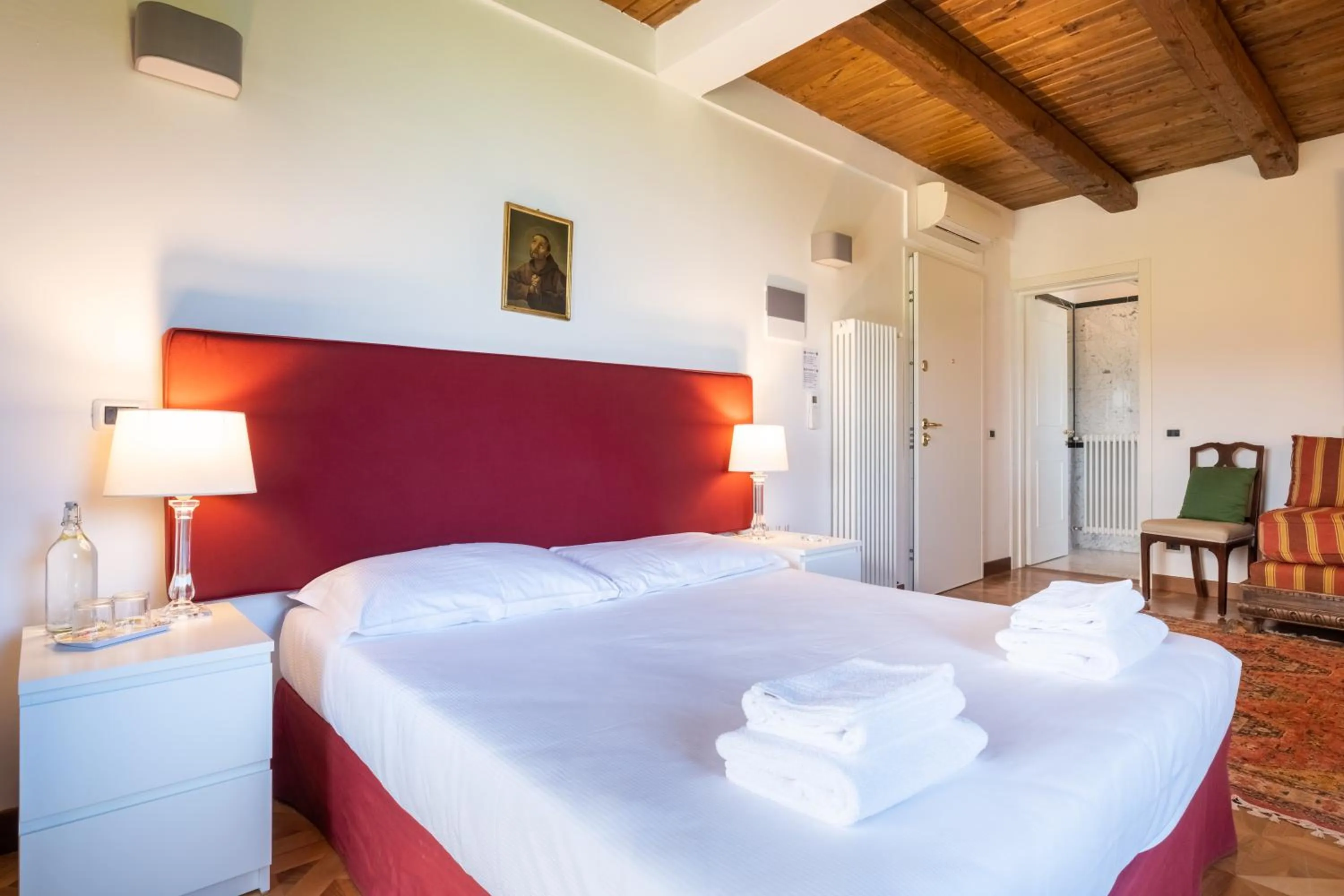 Bedroom, Bed in BolognaRoomscom - La Quercia