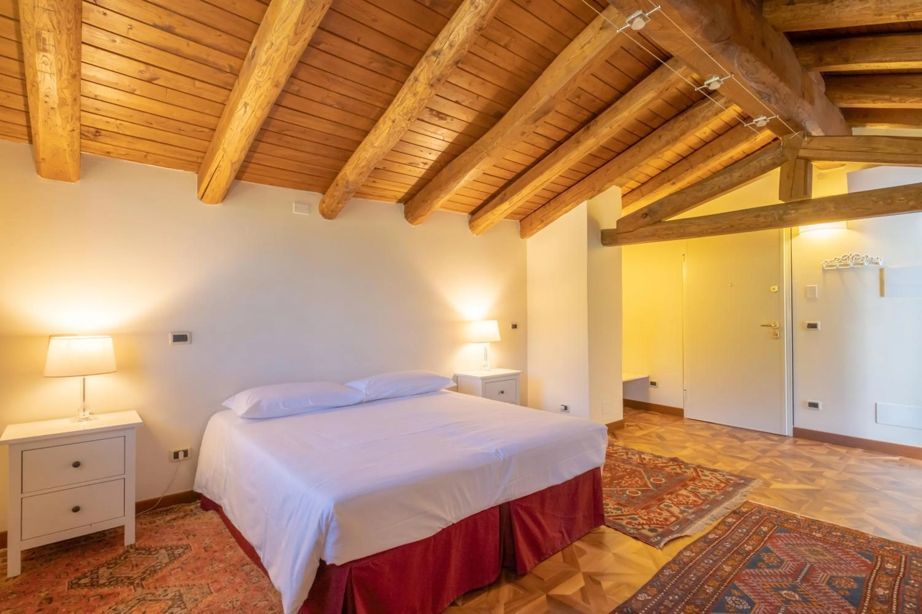 Bedroom, Bed in BolognaRoomscom - La Quercia