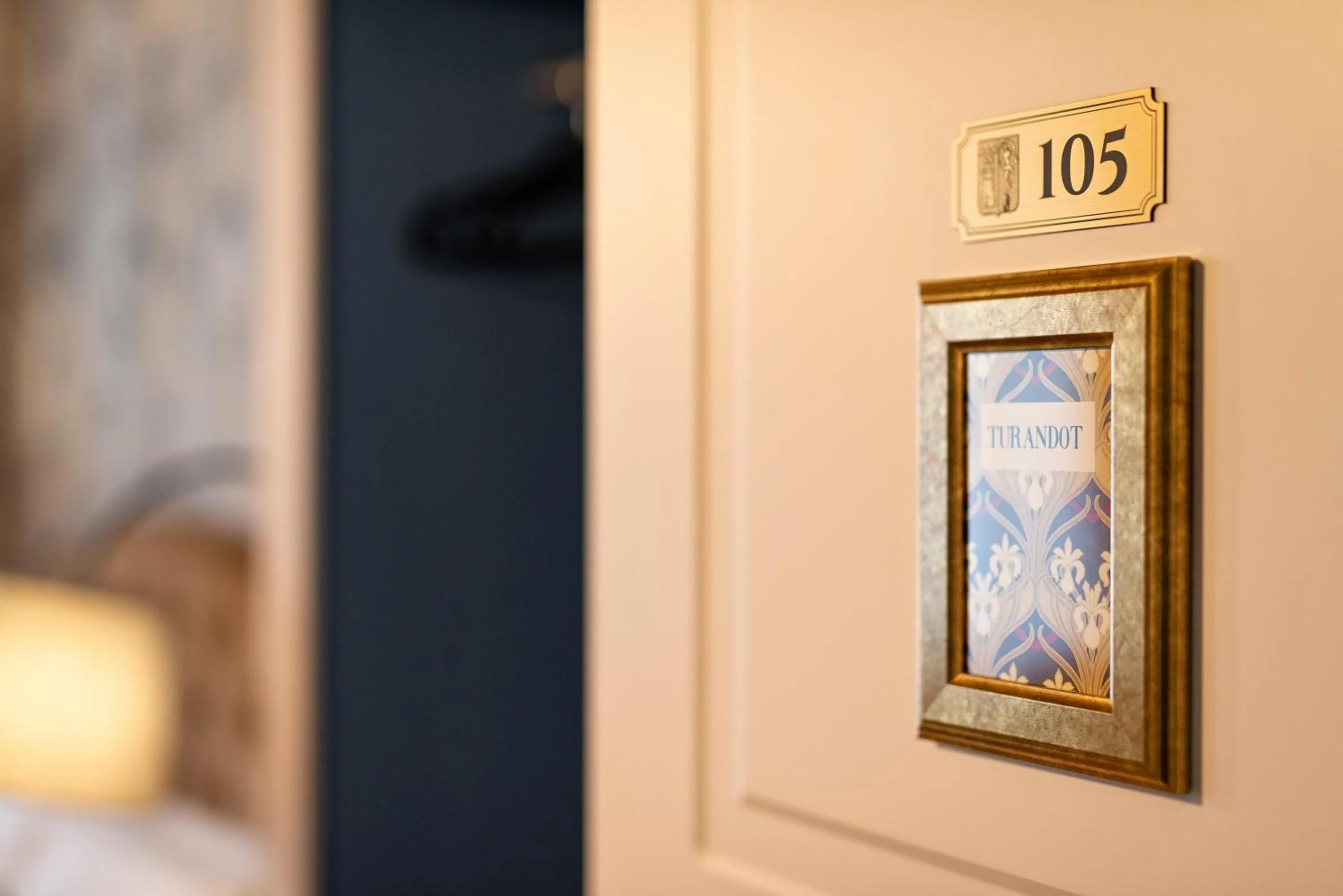 Decorative detail in Le Suite del Barone