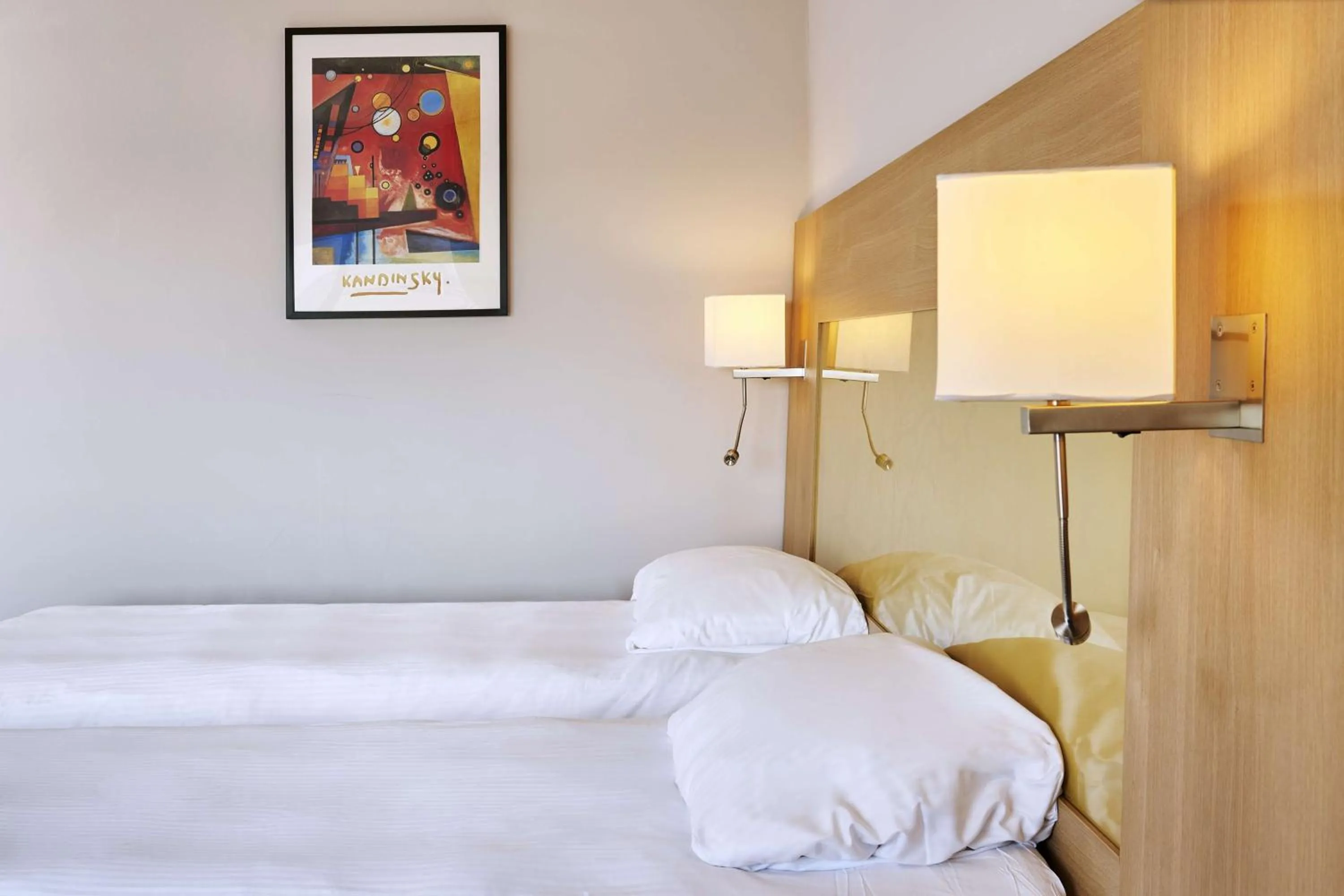 Bedroom, Bed in Park Inn by Radisson Liege Airport