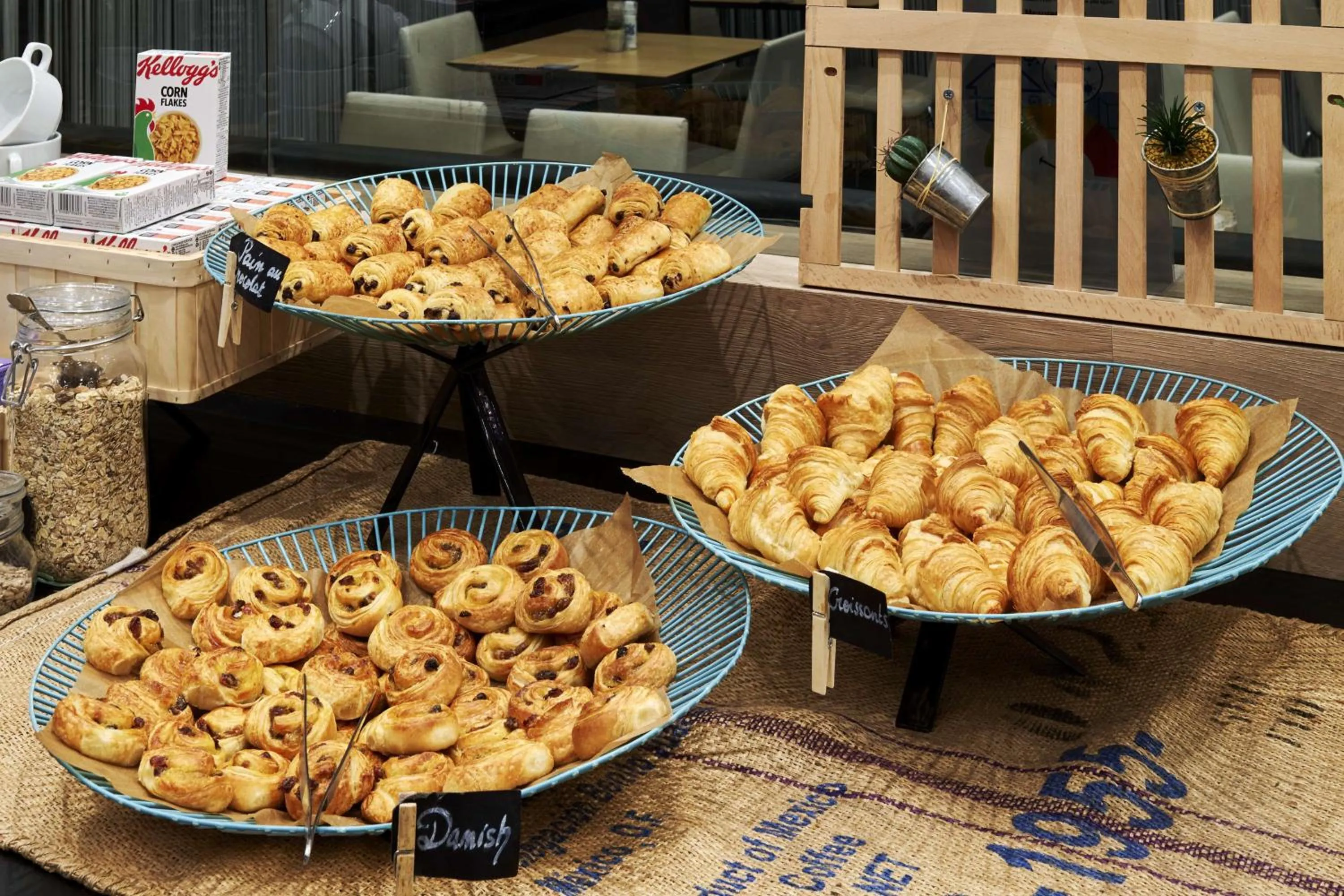 Breakfast in Park Inn by Radisson Liege Airport