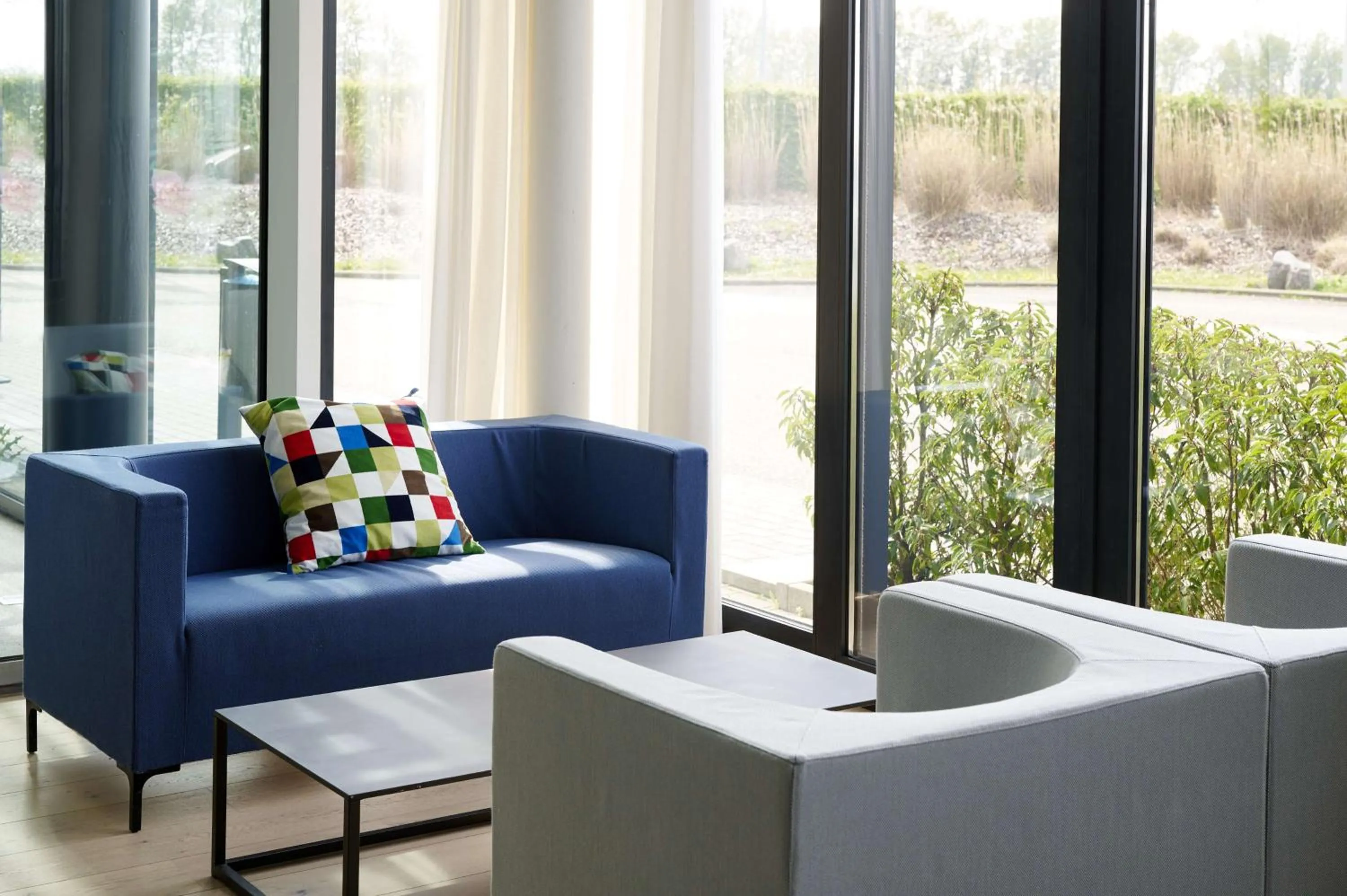 Lounge or bar in Park Inn by Radisson Liege Airport