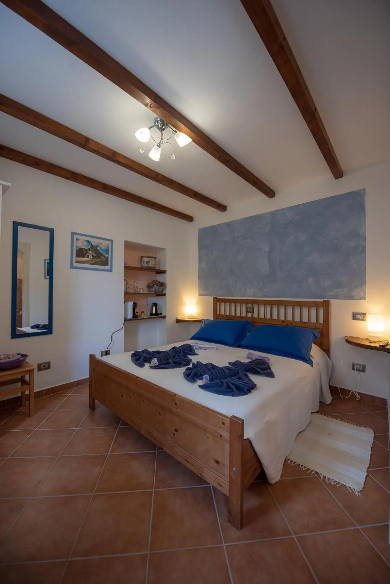 Bed in Pietra Di Mare