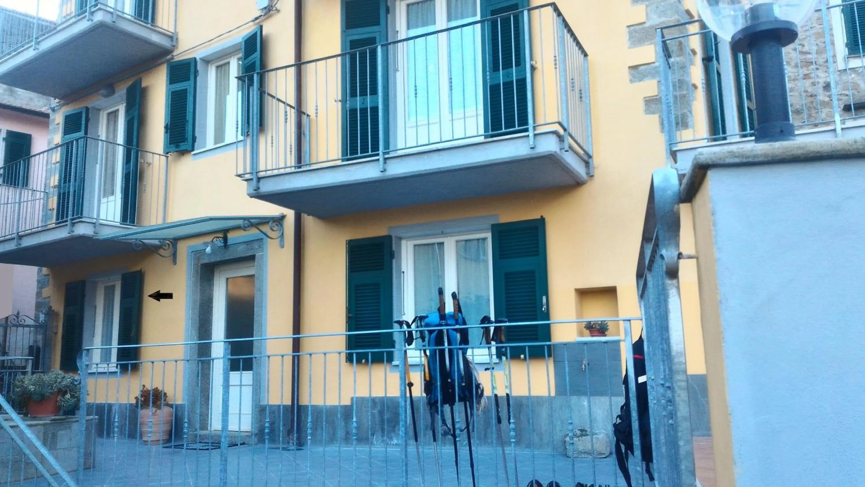 Facade/entrance in Pietra Di Mare