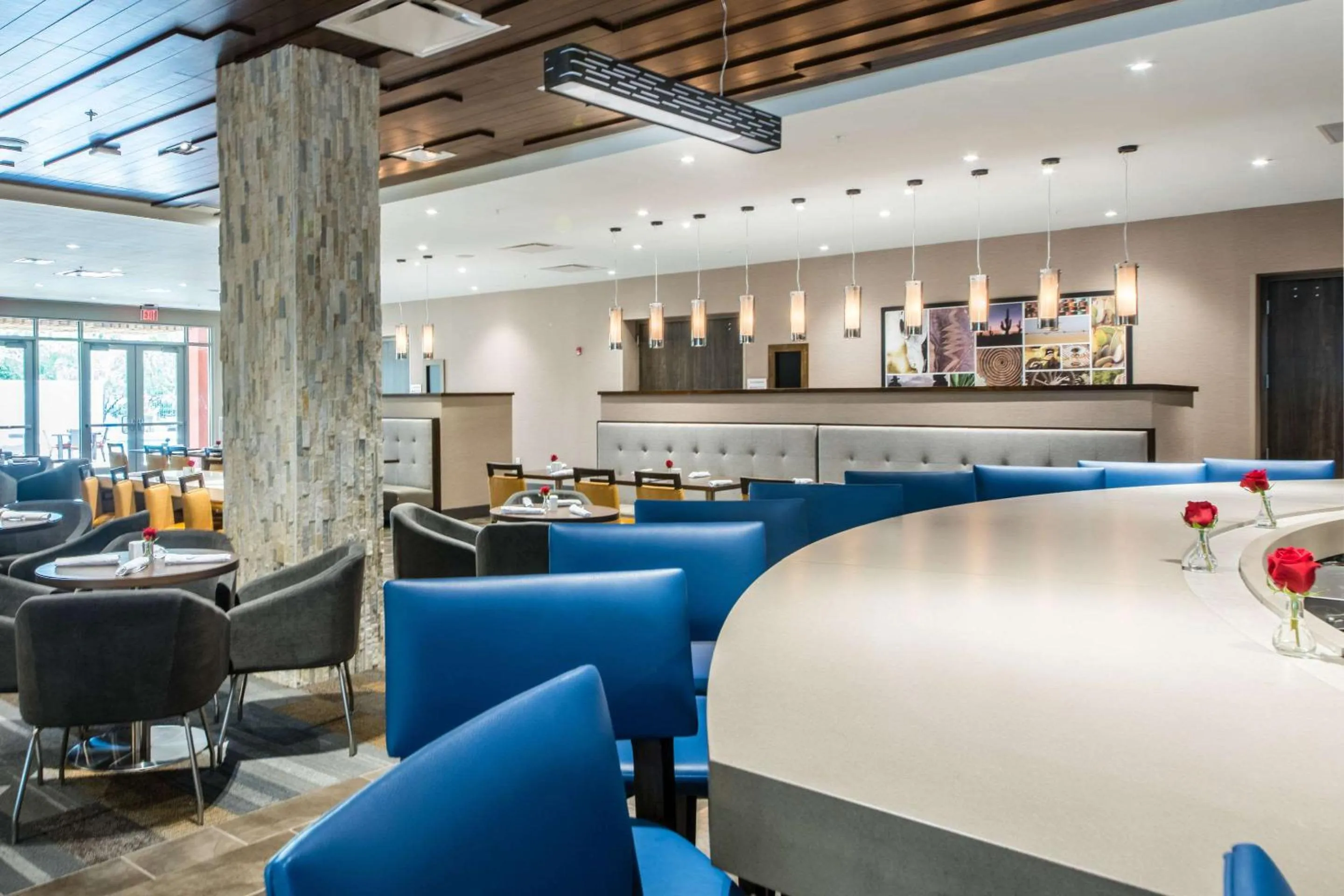 Restaurant/places to eat in Cambria Hotel McAllen Convention Center