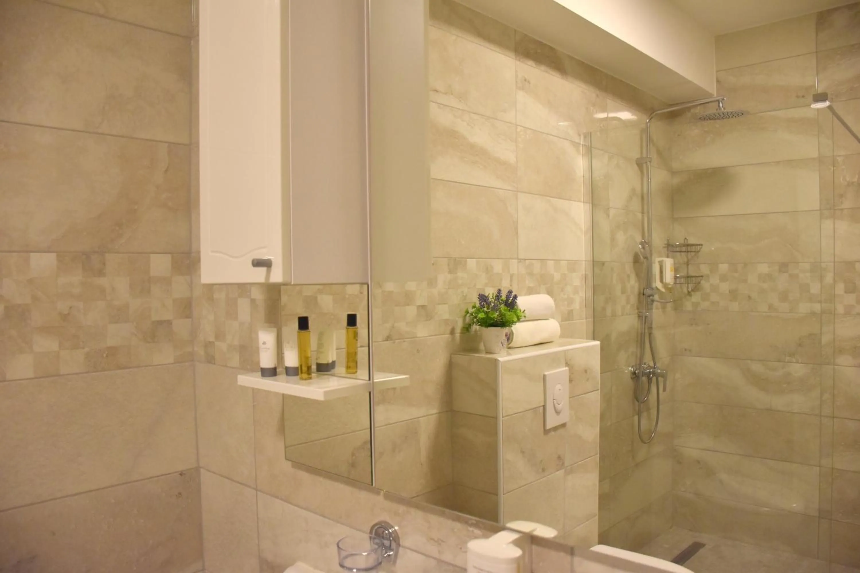 Shower in Villa Riva