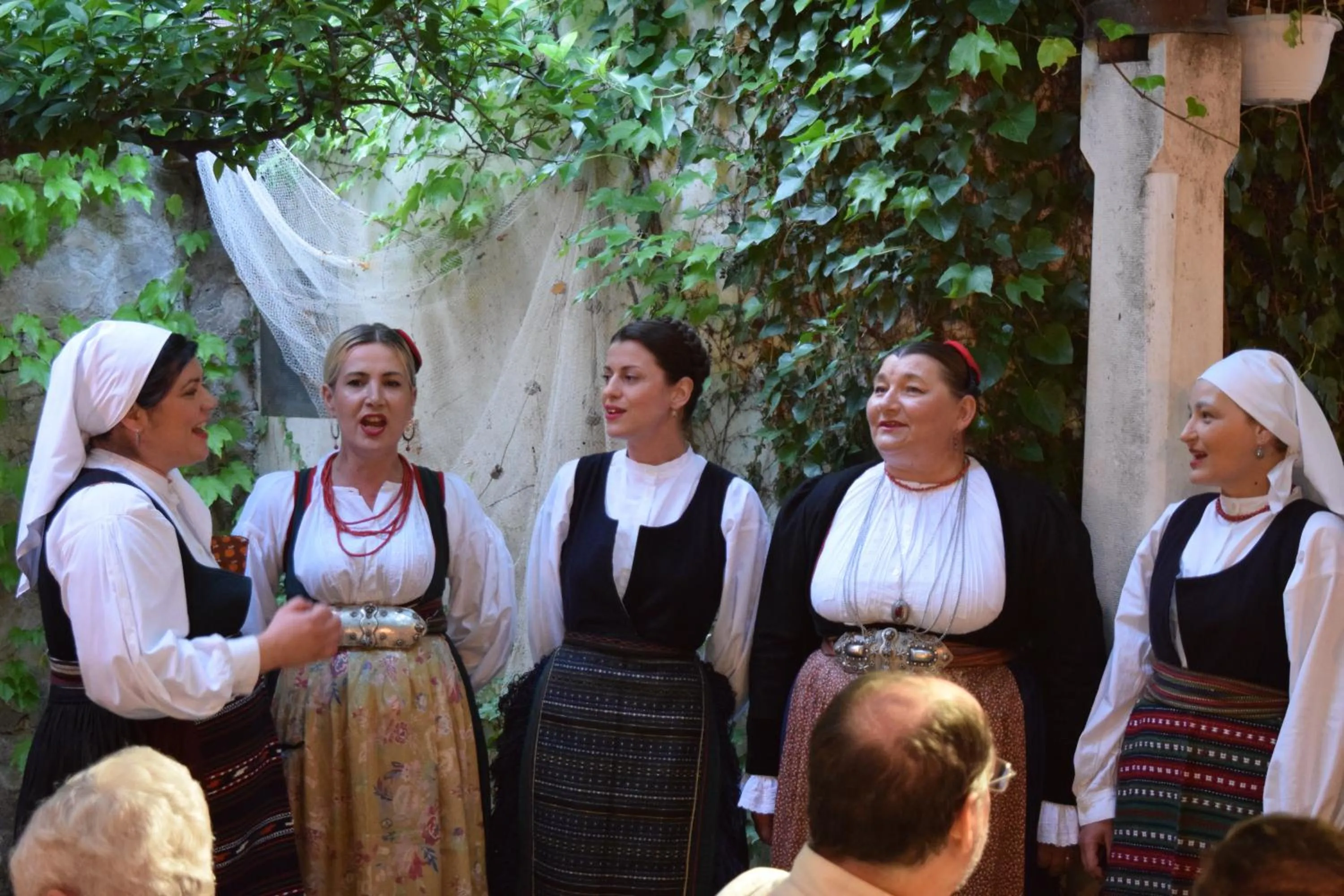 Restaurant/places to eat in Villa Riva