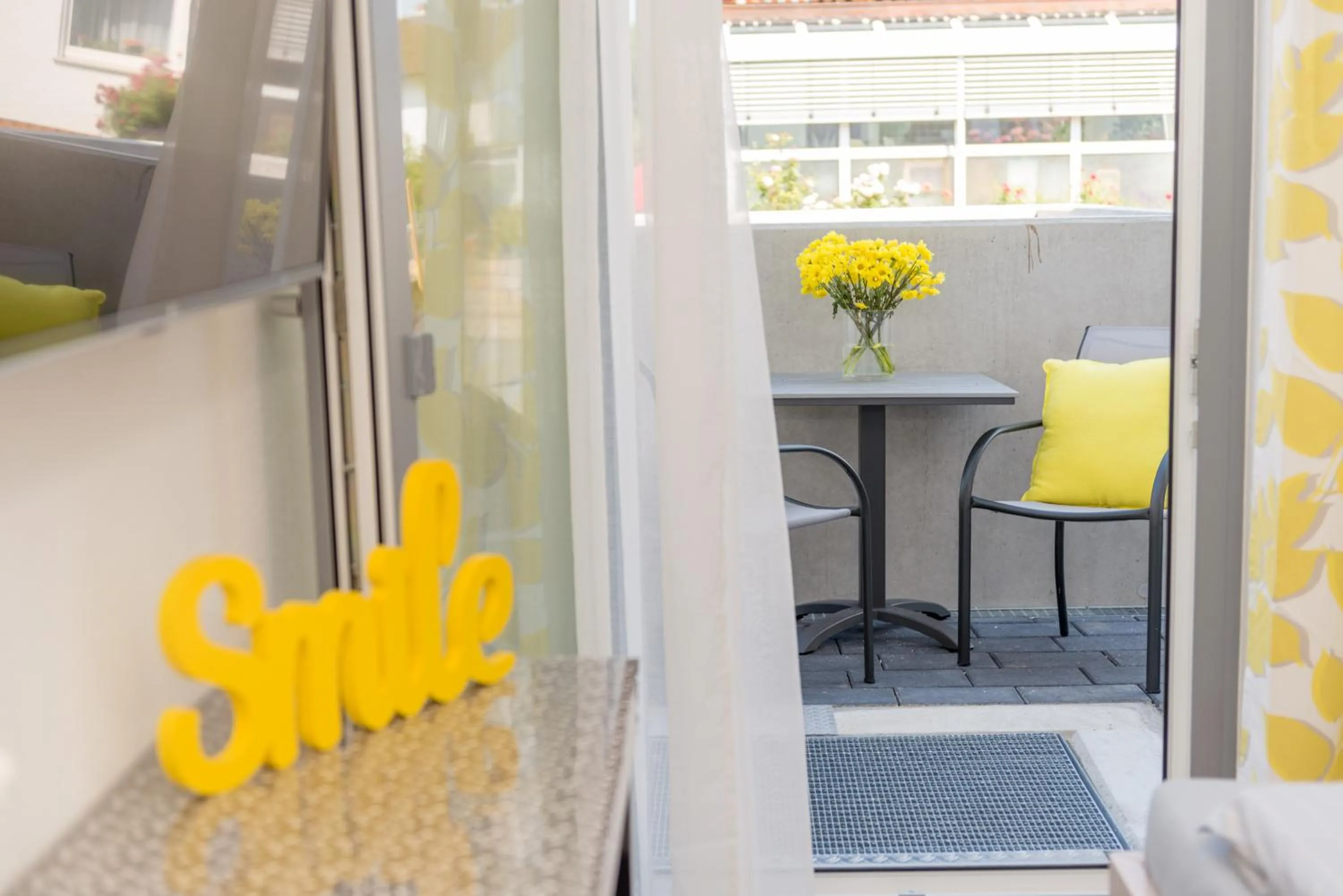 Balcony/Terrace in Design-Apartments by Ulrike Horster