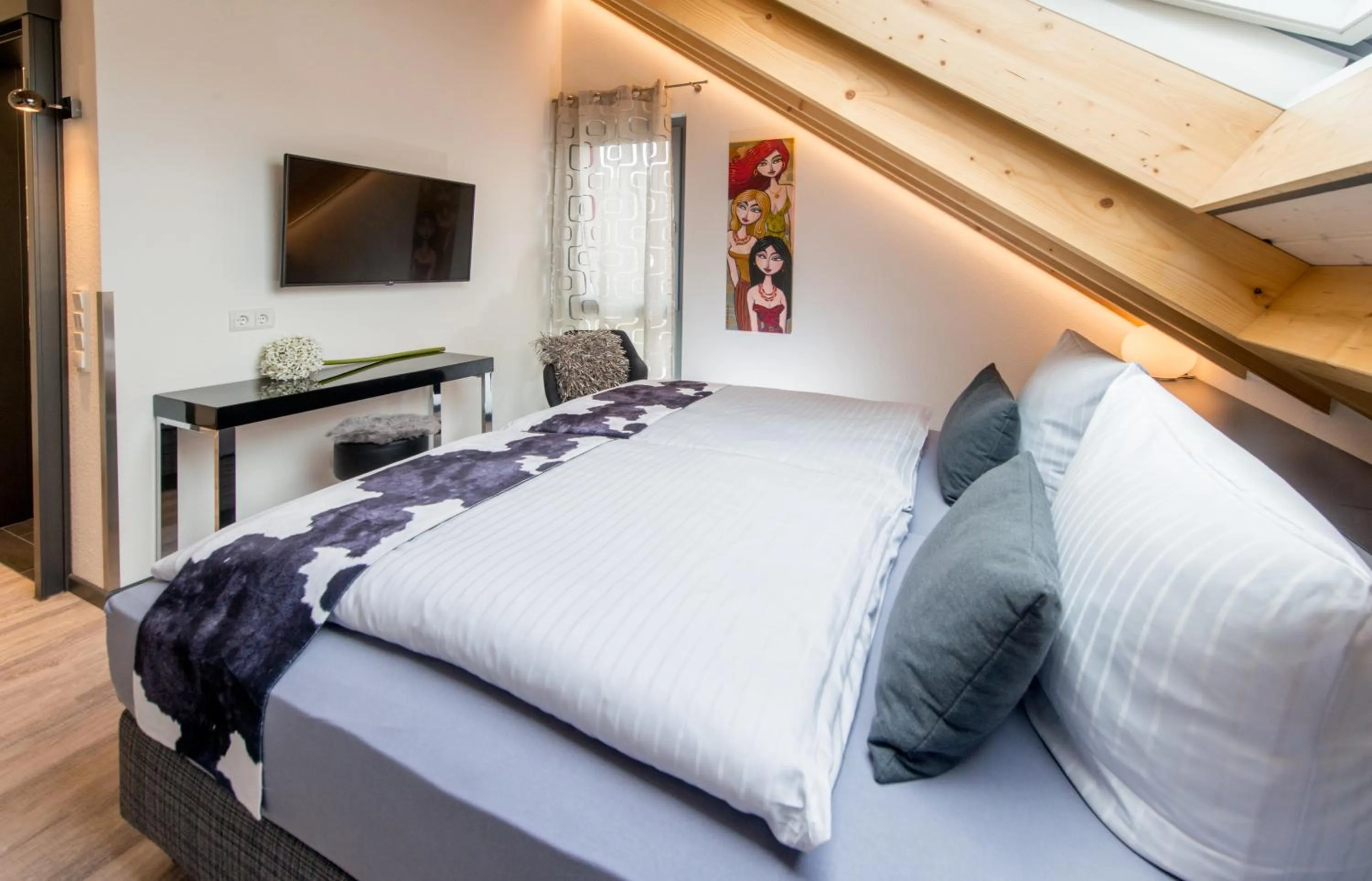 Bed in Design-Apartments by Ulrike Horster