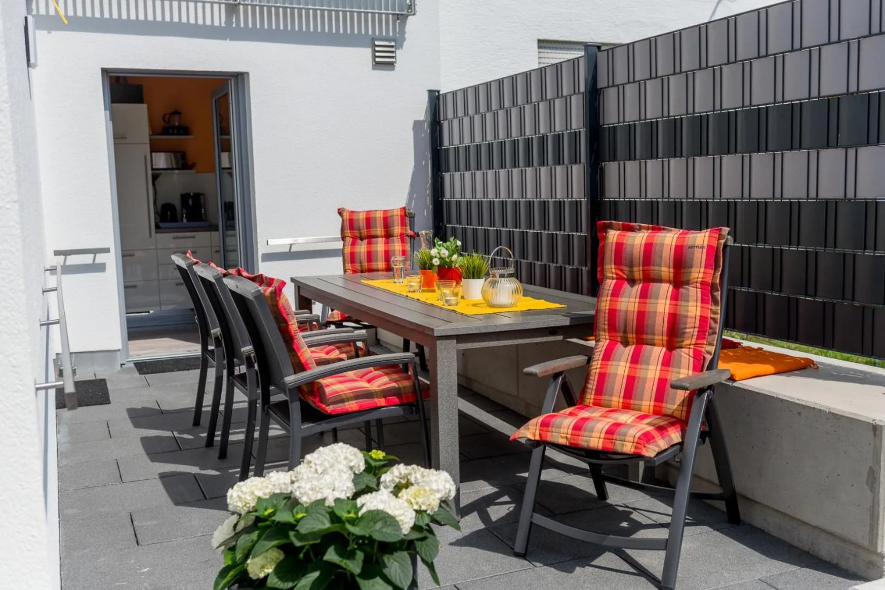 Patio in Design-Apartments by Ulrike Horster