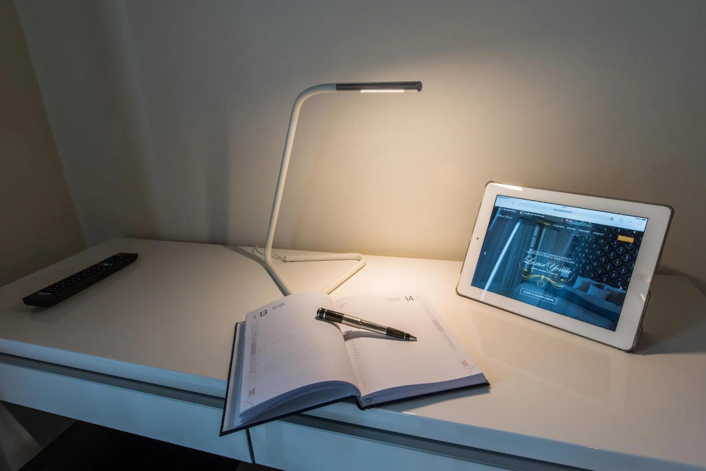 Bedroom in LuxurYenne