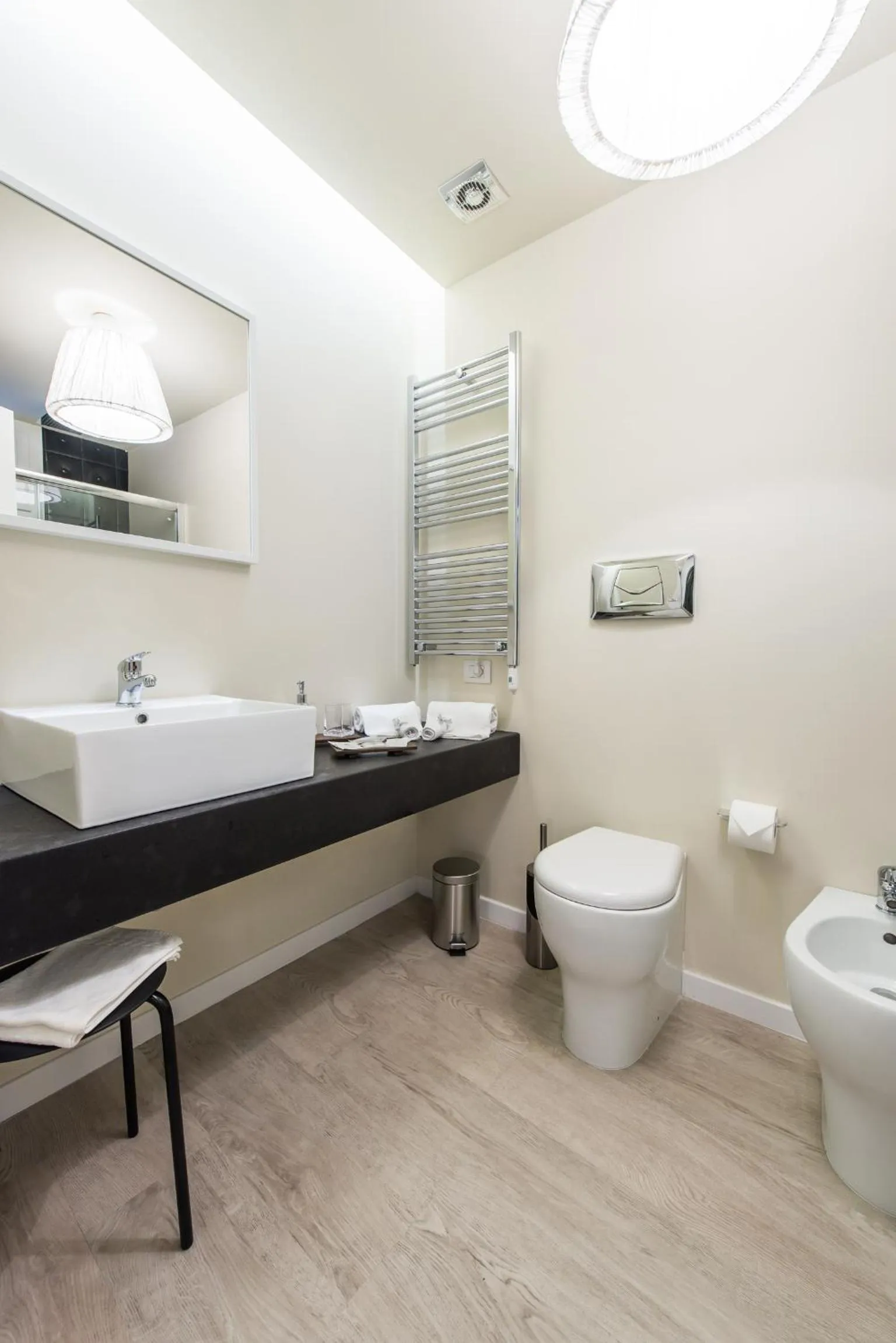 Bathroom in LuxurYenne