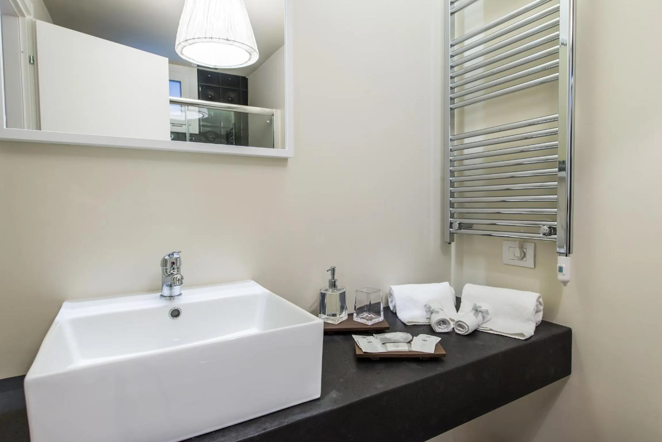 Bathroom in LuxurYenne