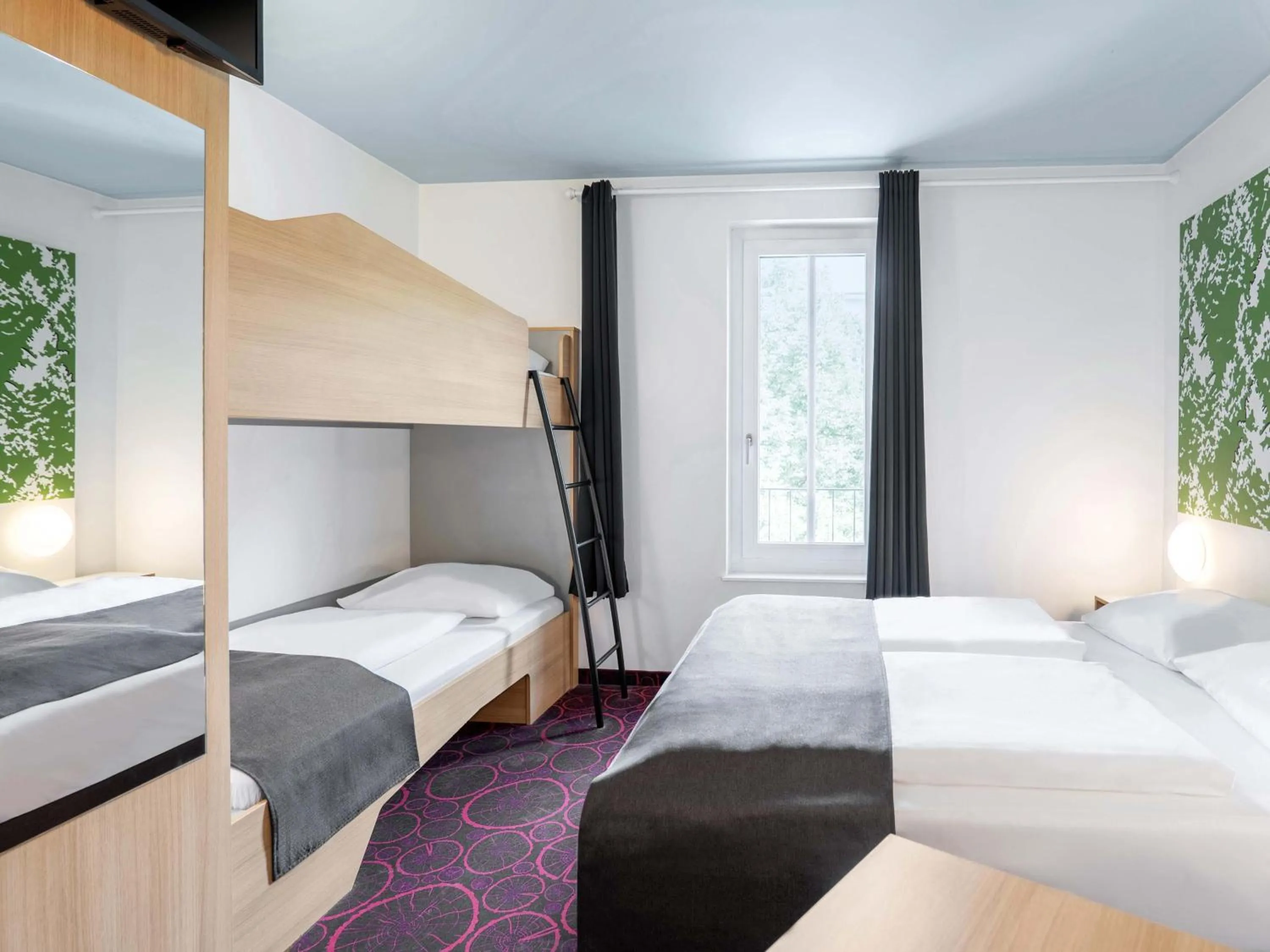 Bed in B&B Hotel Offenburg-City