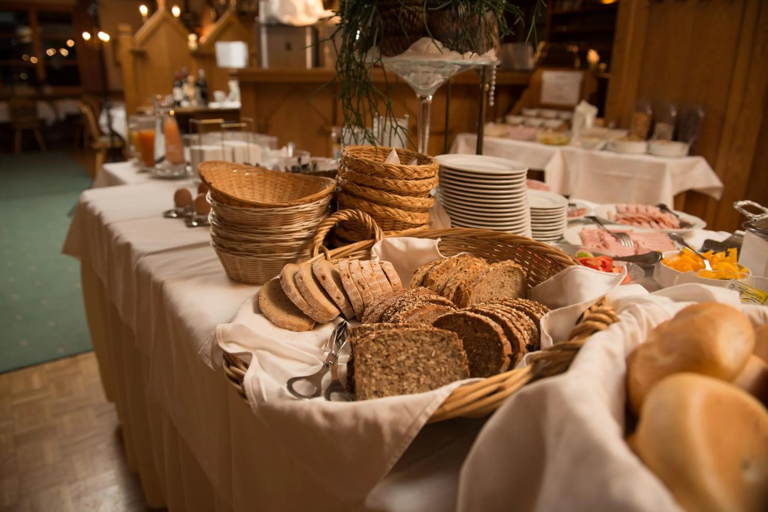 Food and drinks in Hotel Both